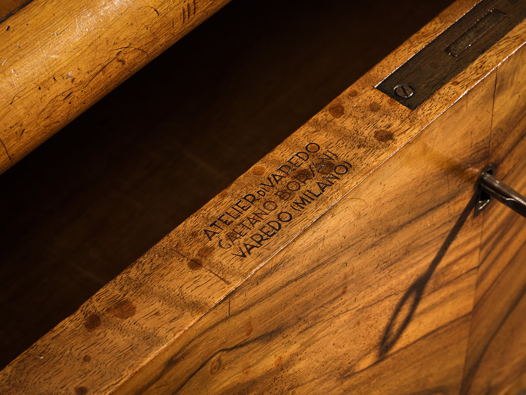 Gaetano Borsani for Atelier di Varedo Chest of Drawers in Walnut Burl and Brass Case pieces and storage cabinets Morentz