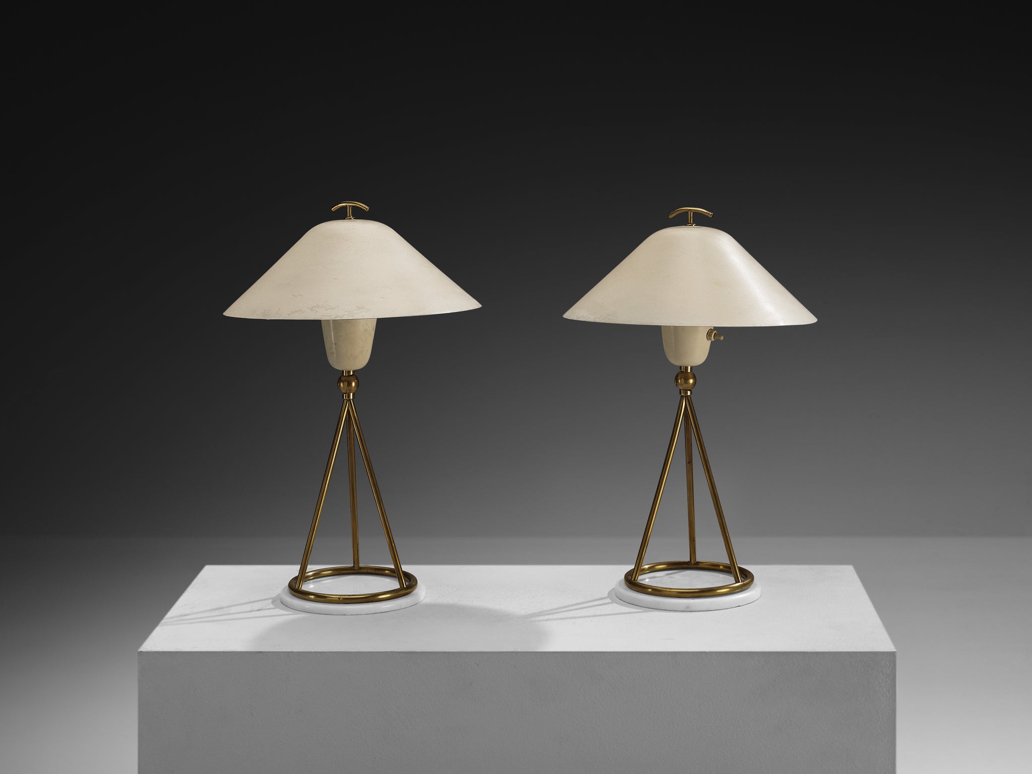 Gino Sarfatti for Arteluce '516' Table Lamps Lighting Morentz