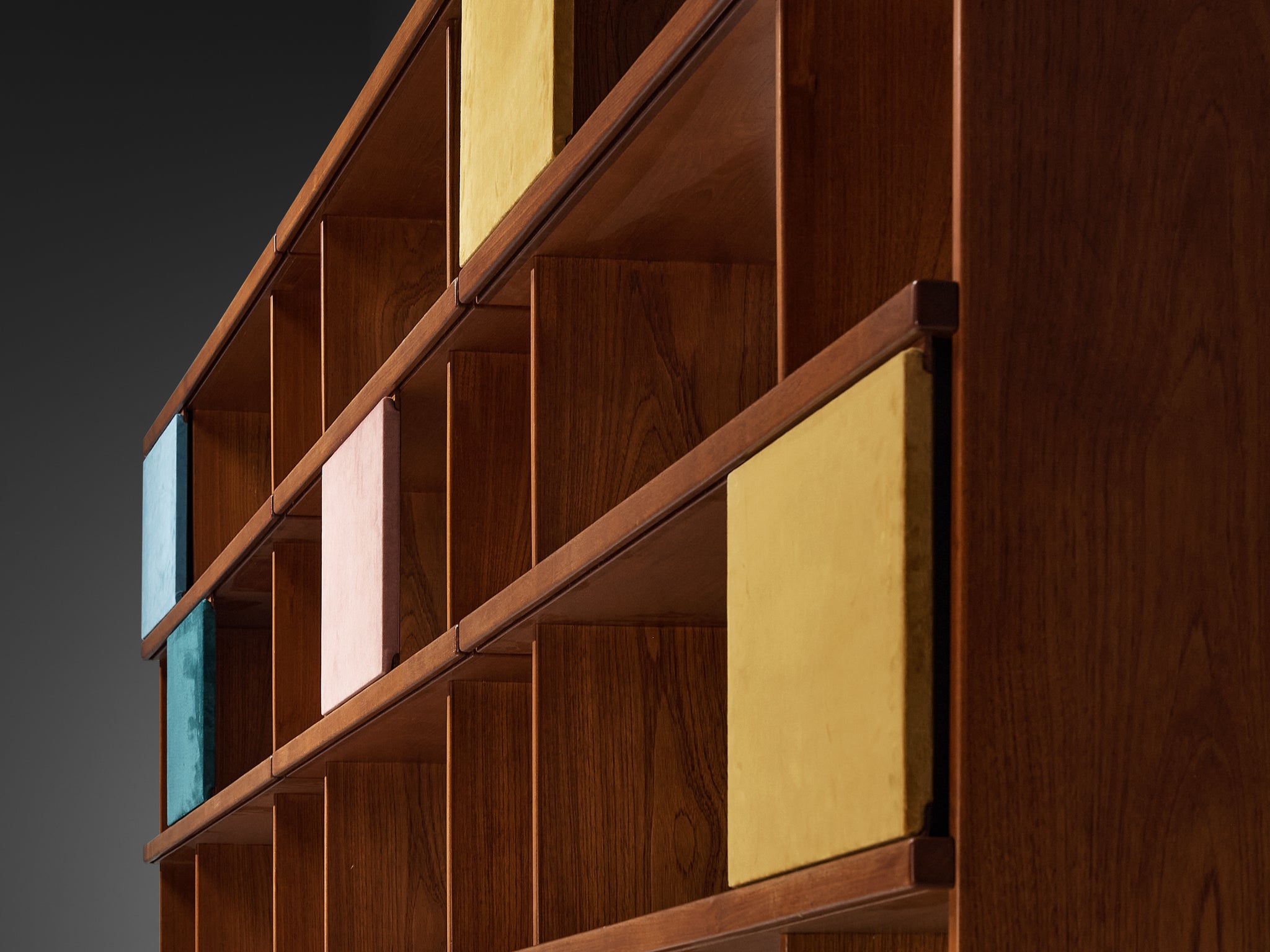 Ilmari Tapiovaara for La Permanente Mobili Cantù Bookcase Case pieces and storage cabinets Morentz