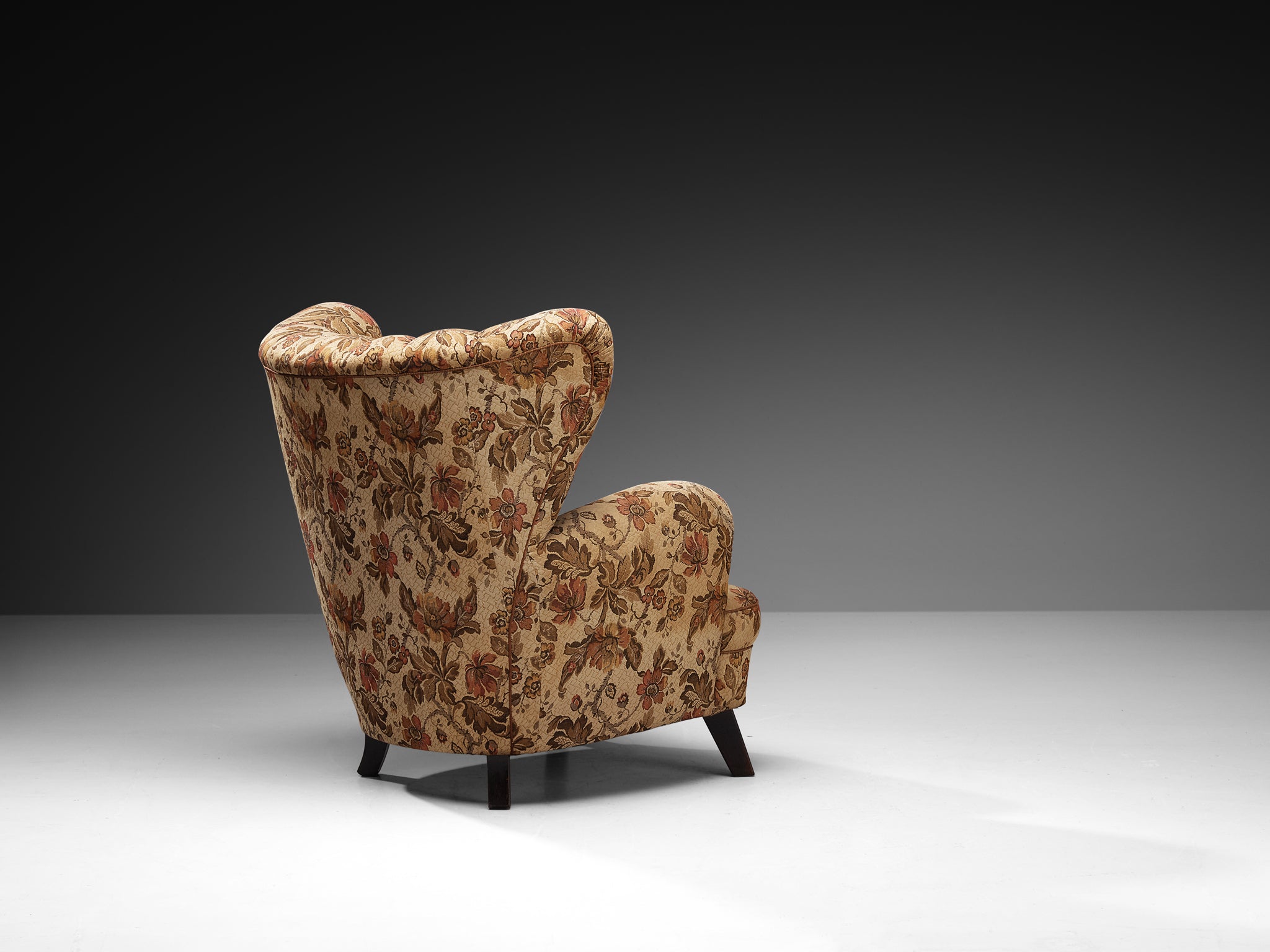 Mid-Century Bulky Lounge Chair in Floral Upholstery Seating Morentz