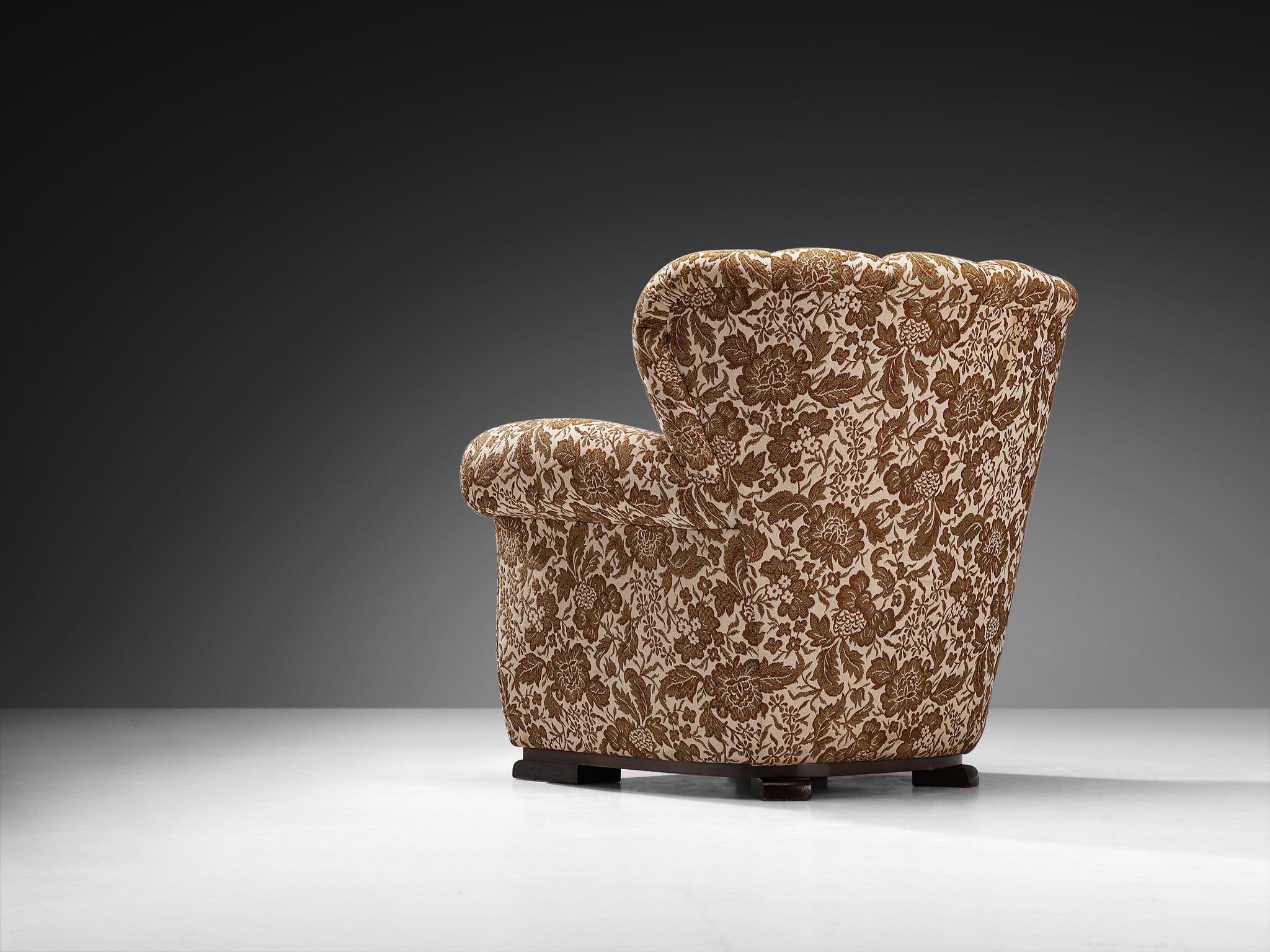 Mid-Century Bulky Lounge Chair in Patterned Upholstery Seating Morentz