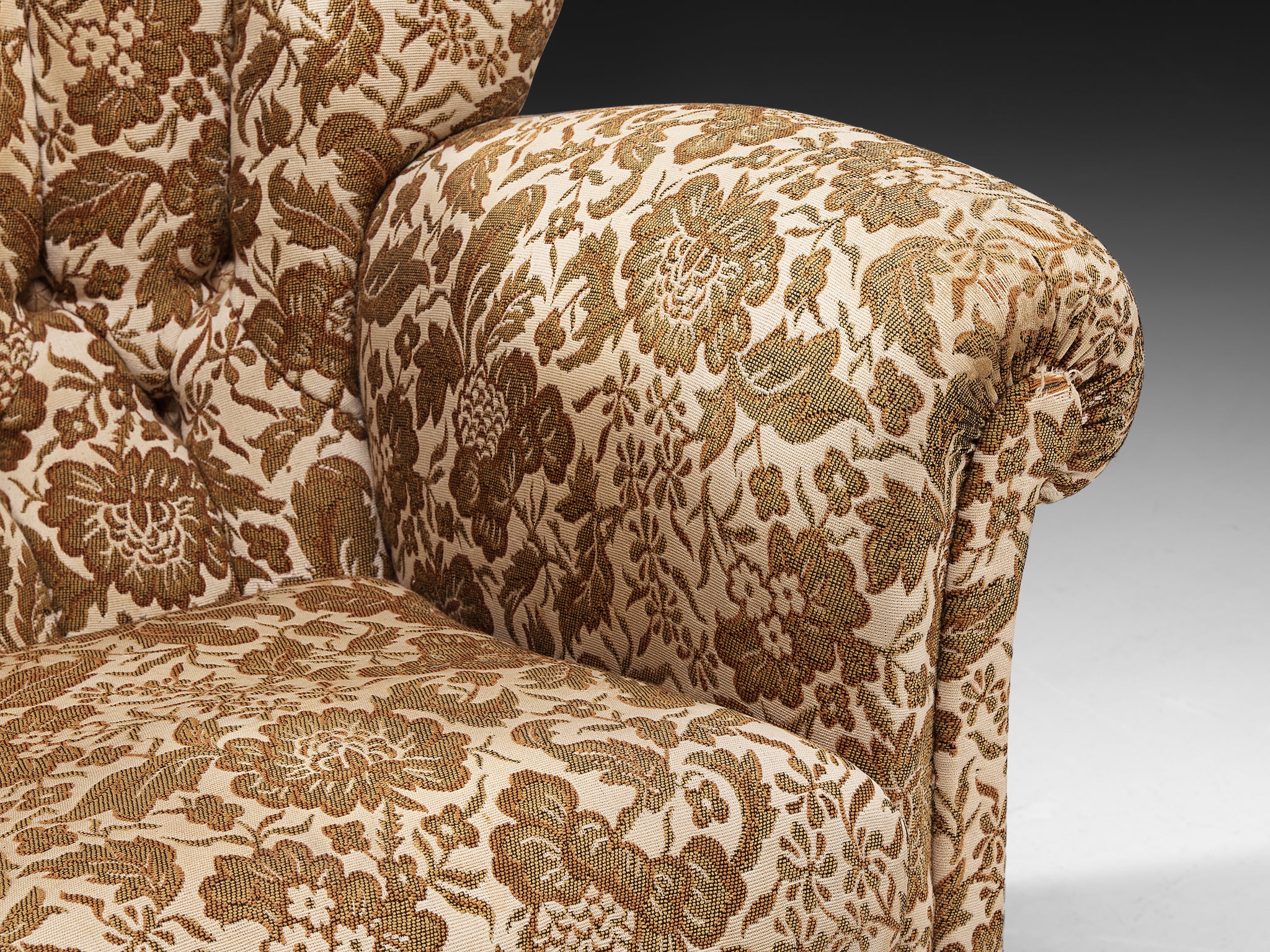 Mid-Century Bulky Lounge Chair in Patterned Upholstery Seating Morentz