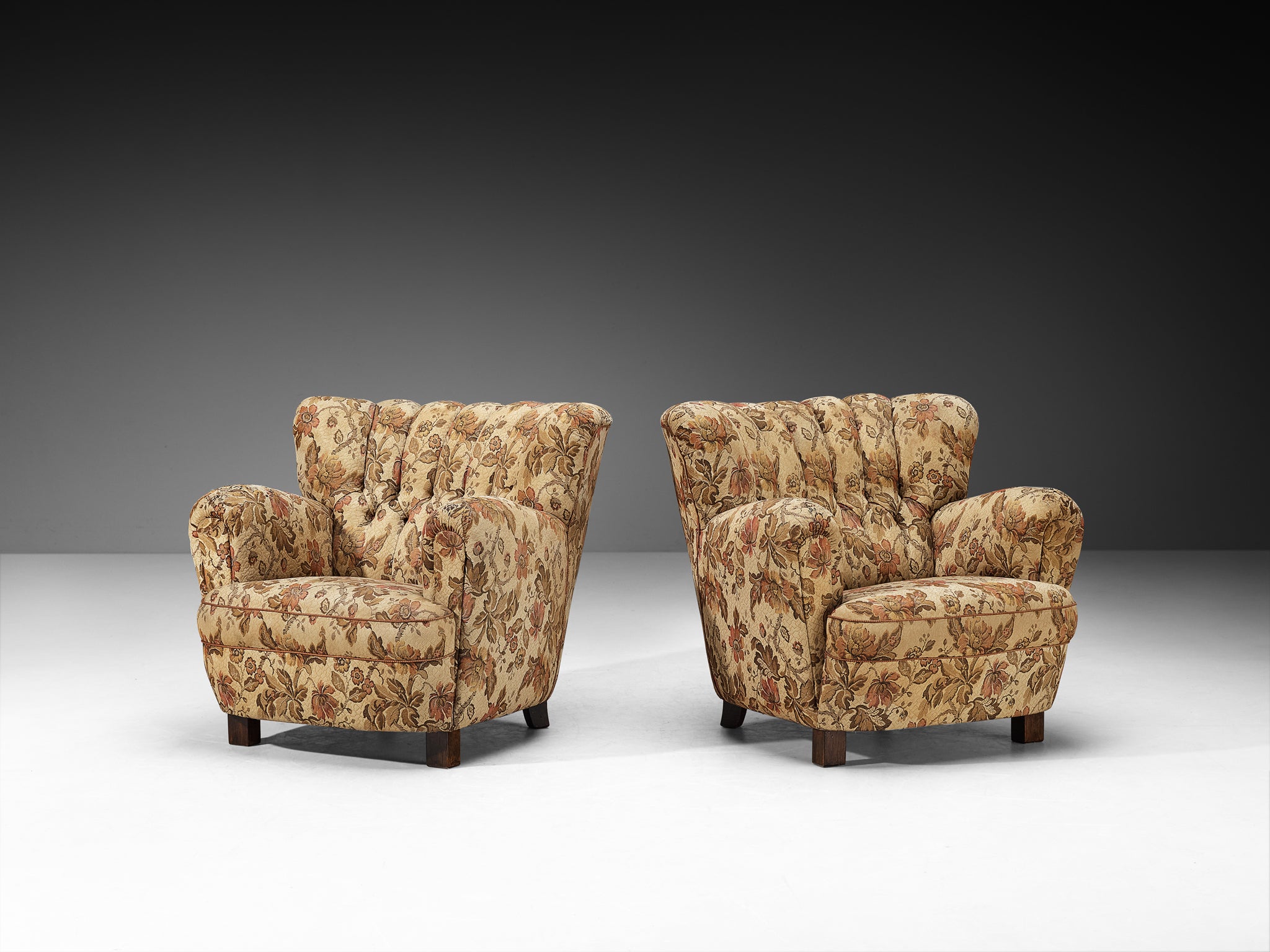 Pair of Mid-Century Lounge Chairs in Floral Upholstery Seating Morentz