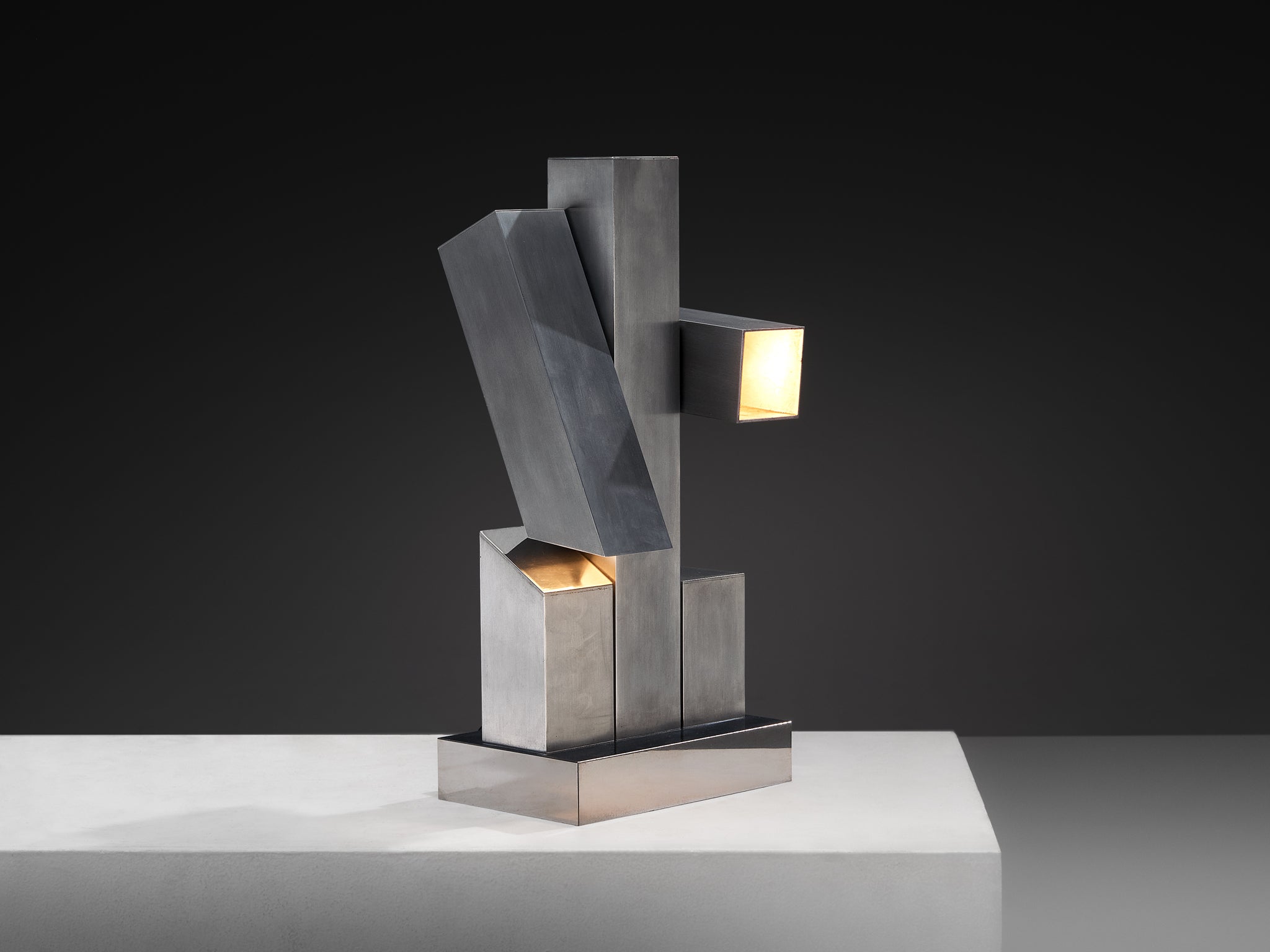 Innocente Gandini for Arredoluce 'Scultura' Table Lamp in Metal