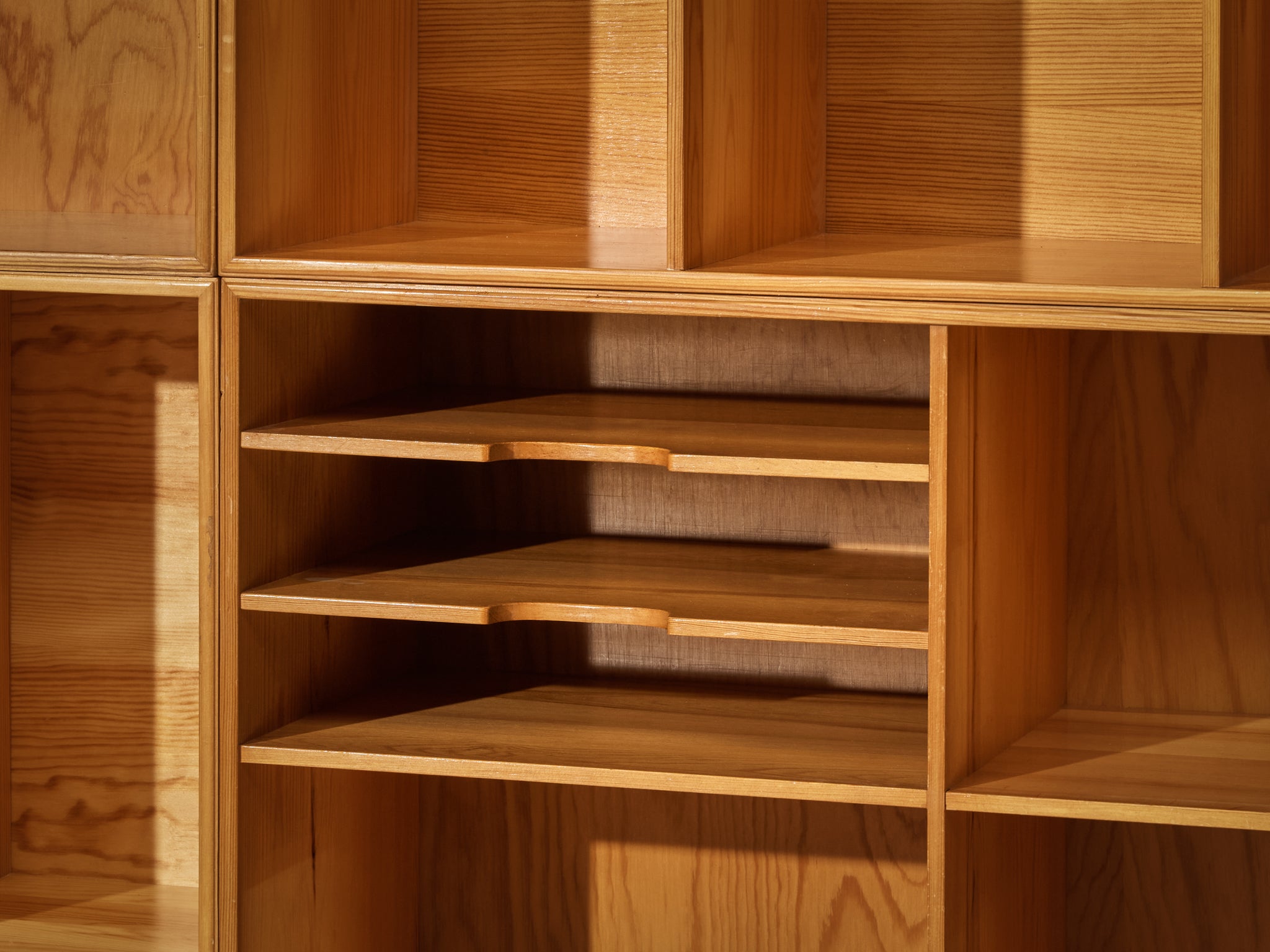 Mogens Koch for Rud Radmussen Modular Bookcase in Pine Case pieces and storage cabinets Morentz