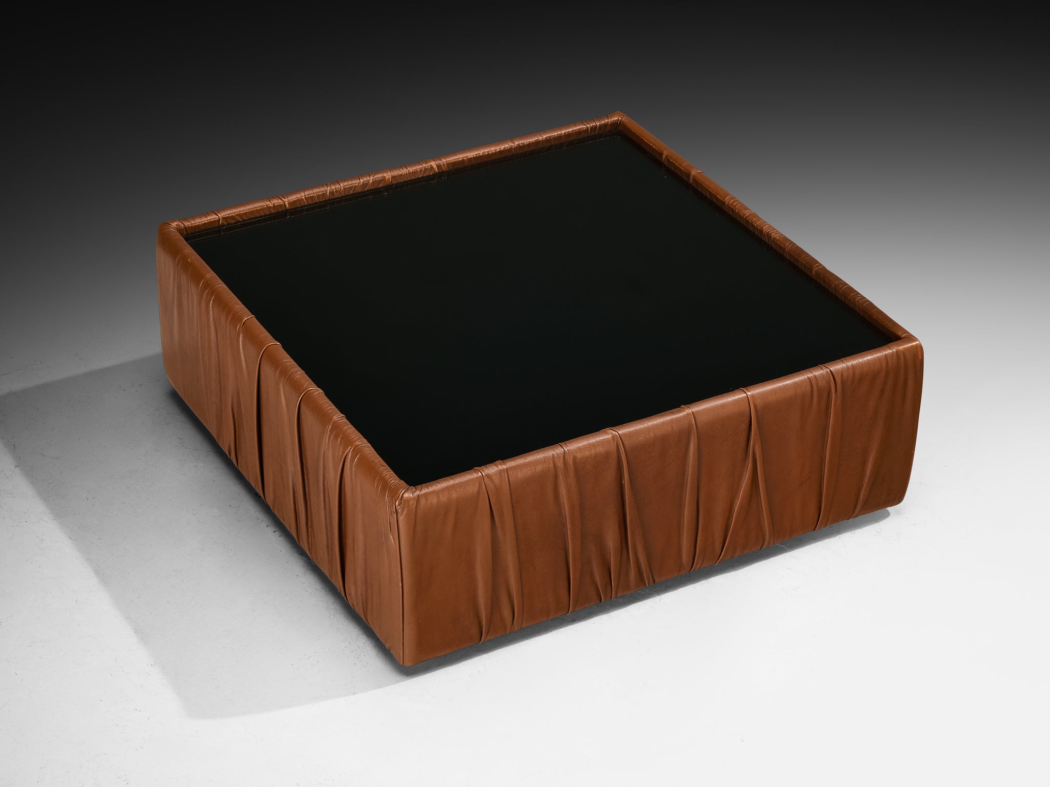 Seven Salotti Italian Coffee Table in Brown Leather and Black Glass Tables Morentz