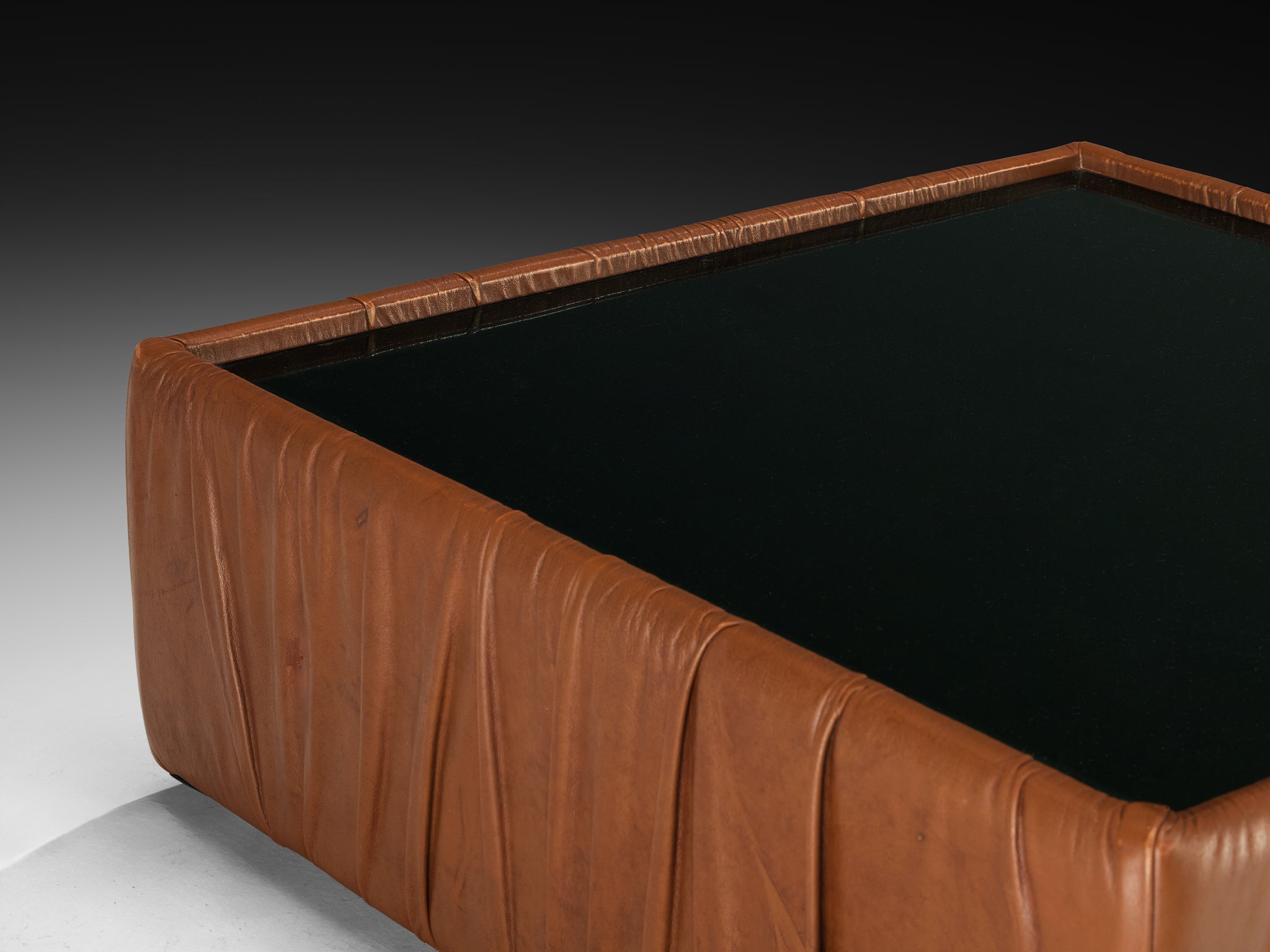 Seven Salotti Italian Coffee Table in Brown Leather and Black Glass Tables Morentz