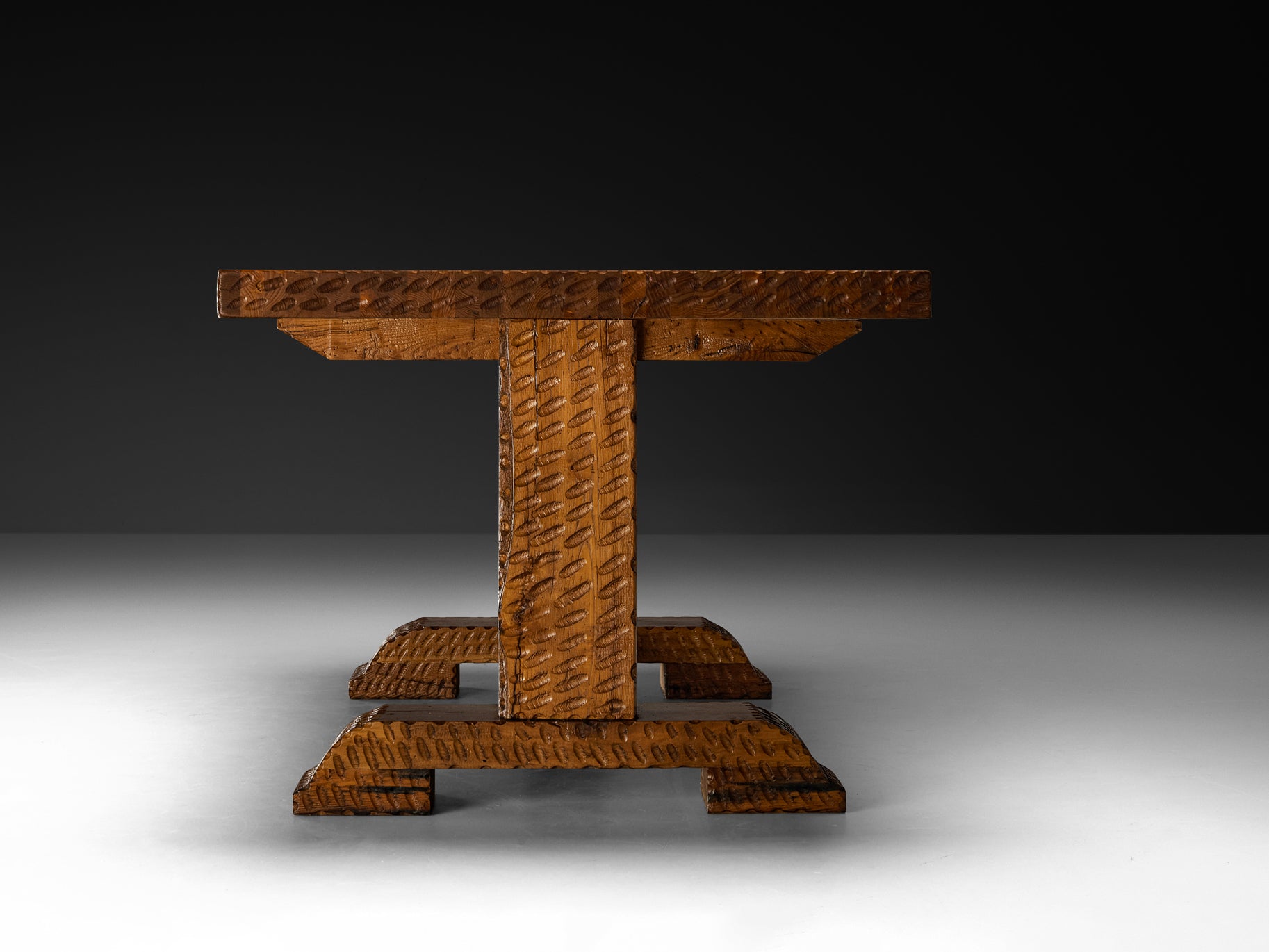 Italian Robust and Sculptural Carved Table in Oak Tables Morentz