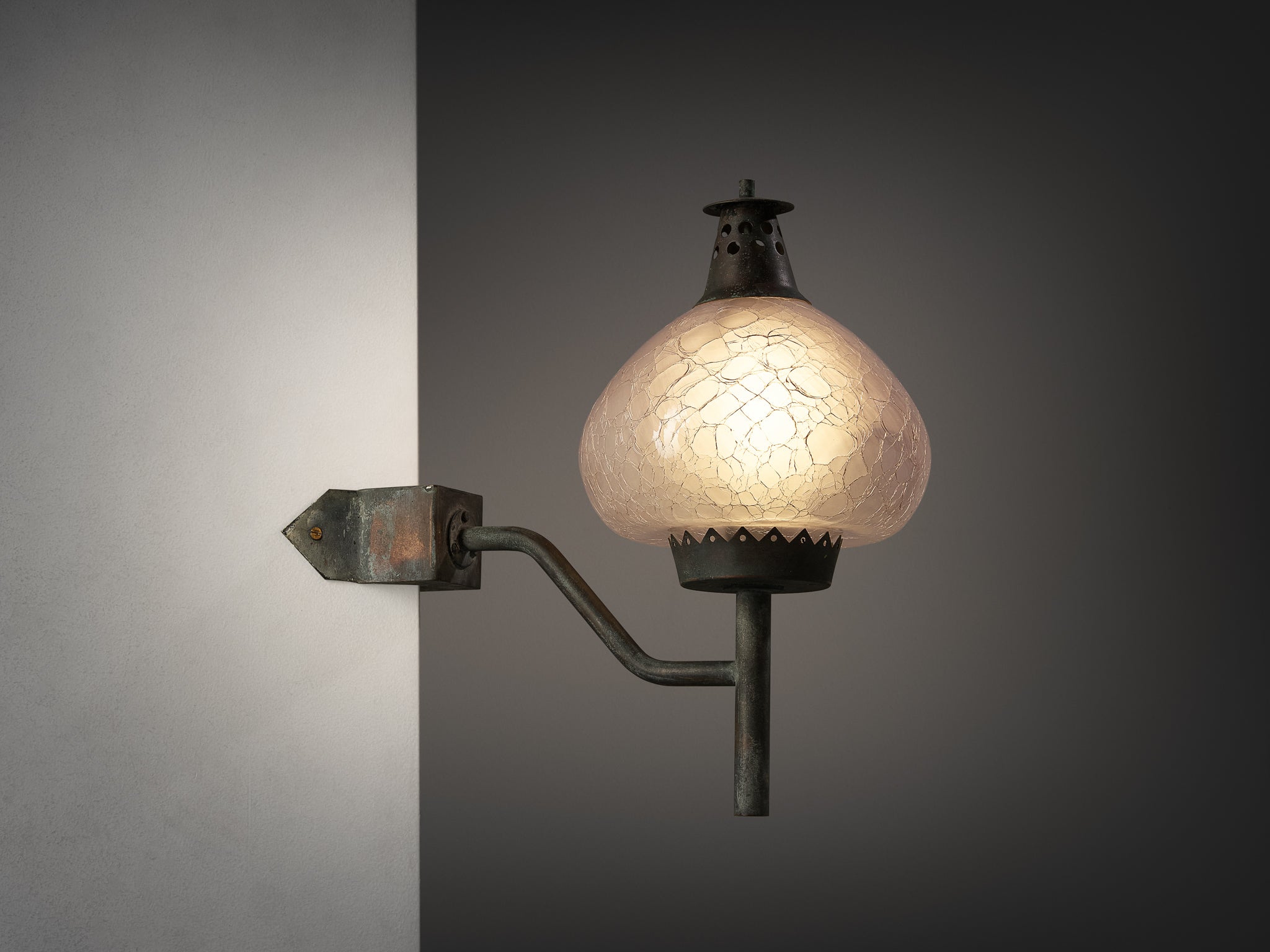 Hans-Agne Jakobsson 'S-1591' Corner Wall Light in Copper and Glass Lighting Morentz