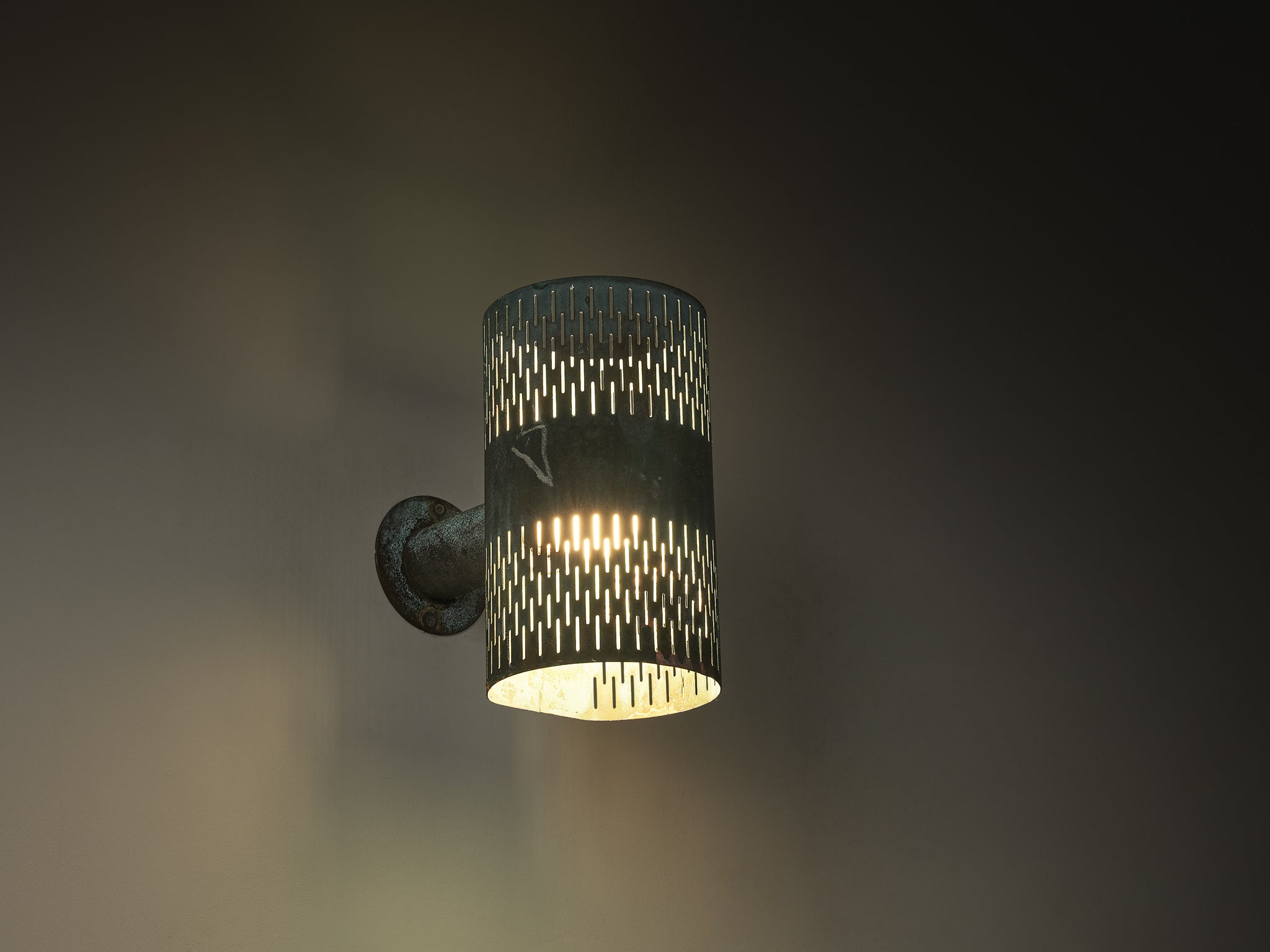 Hans Bergström for Ateljé Lyktan Wall Light in Patinated Copper Lighting Morentz