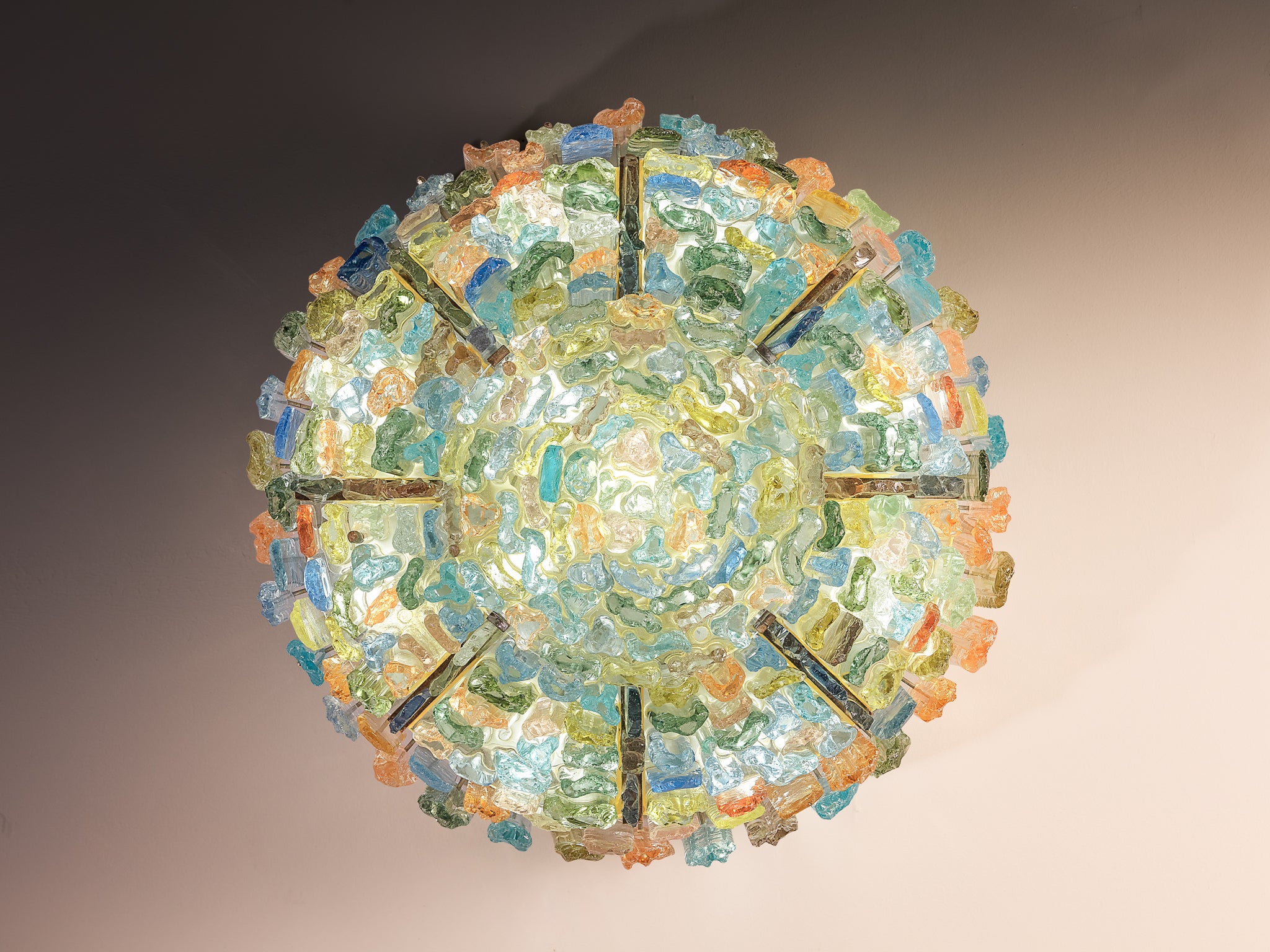 1970s Glamorous Guido Polloni Chandelier in Colored Glass (80cm/31.5in)