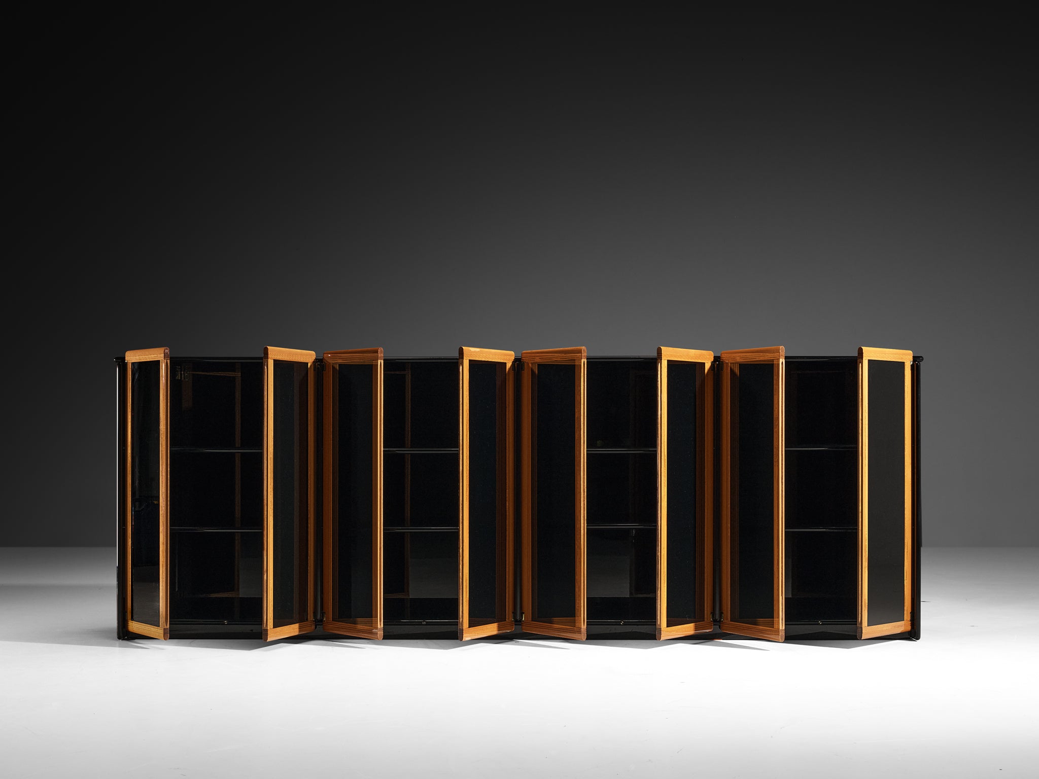 Afra & Tobia Scarpa for Maxalto 'Artona' Sideboard in Black Lacquered Wood Case pieces and storage cabinets Morentz
