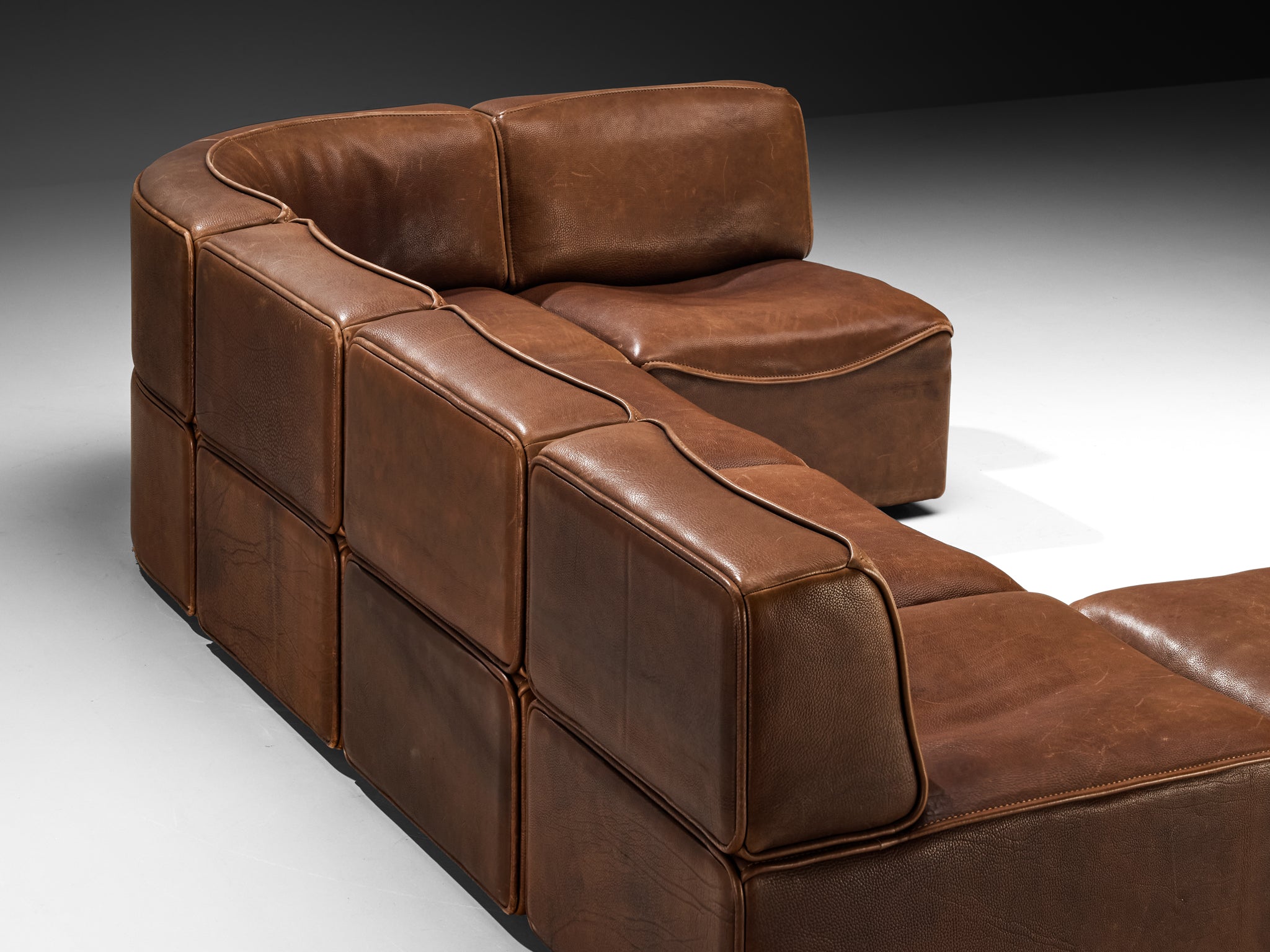 De Sede ‘DS-15’ Modular Sofa in Patinated Brown Leather Seating Morentz