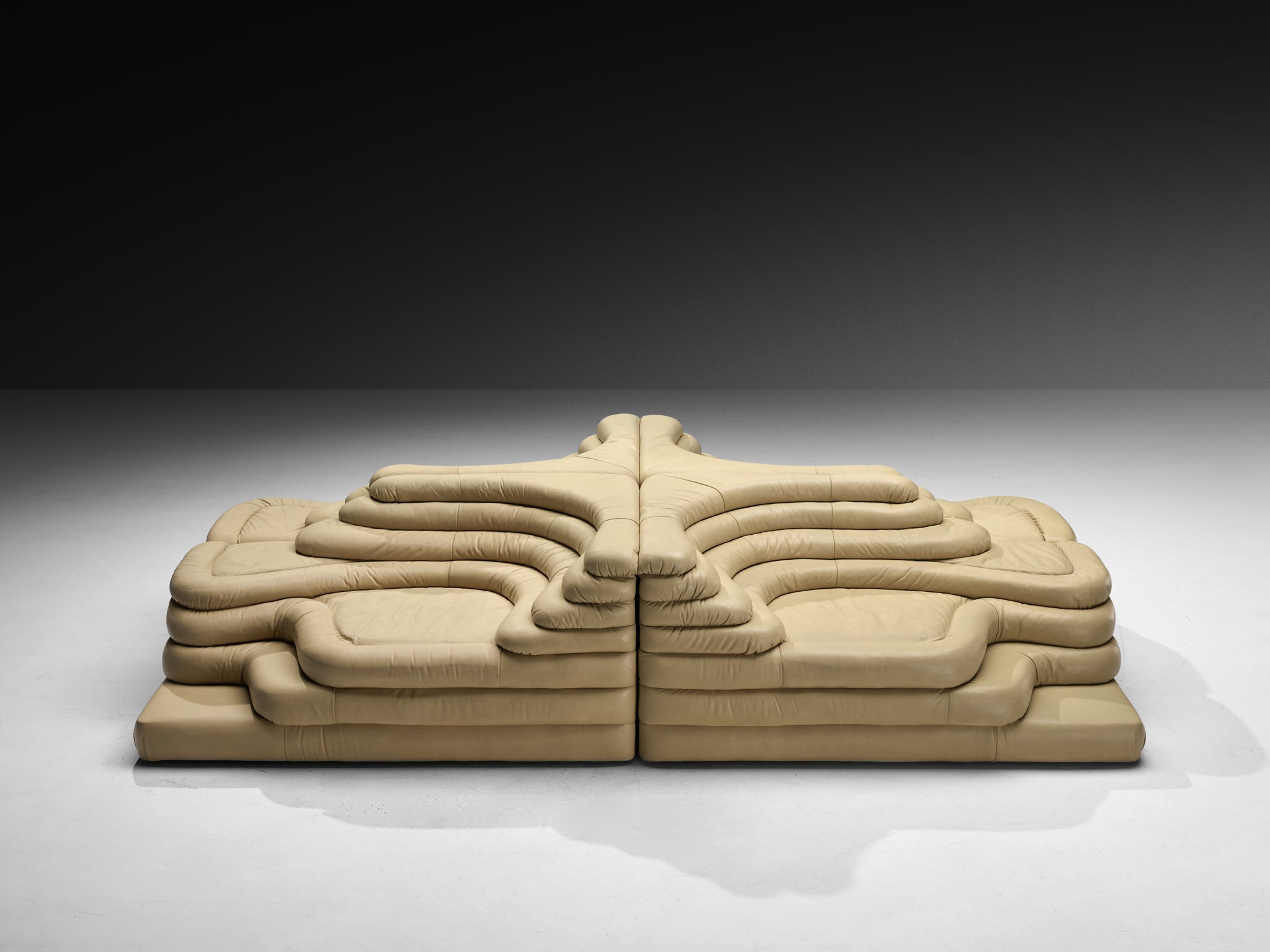 Ubald Klug for De Sede 'Terrazza' Landscapes in Rich Beige Leather Seating Morentz