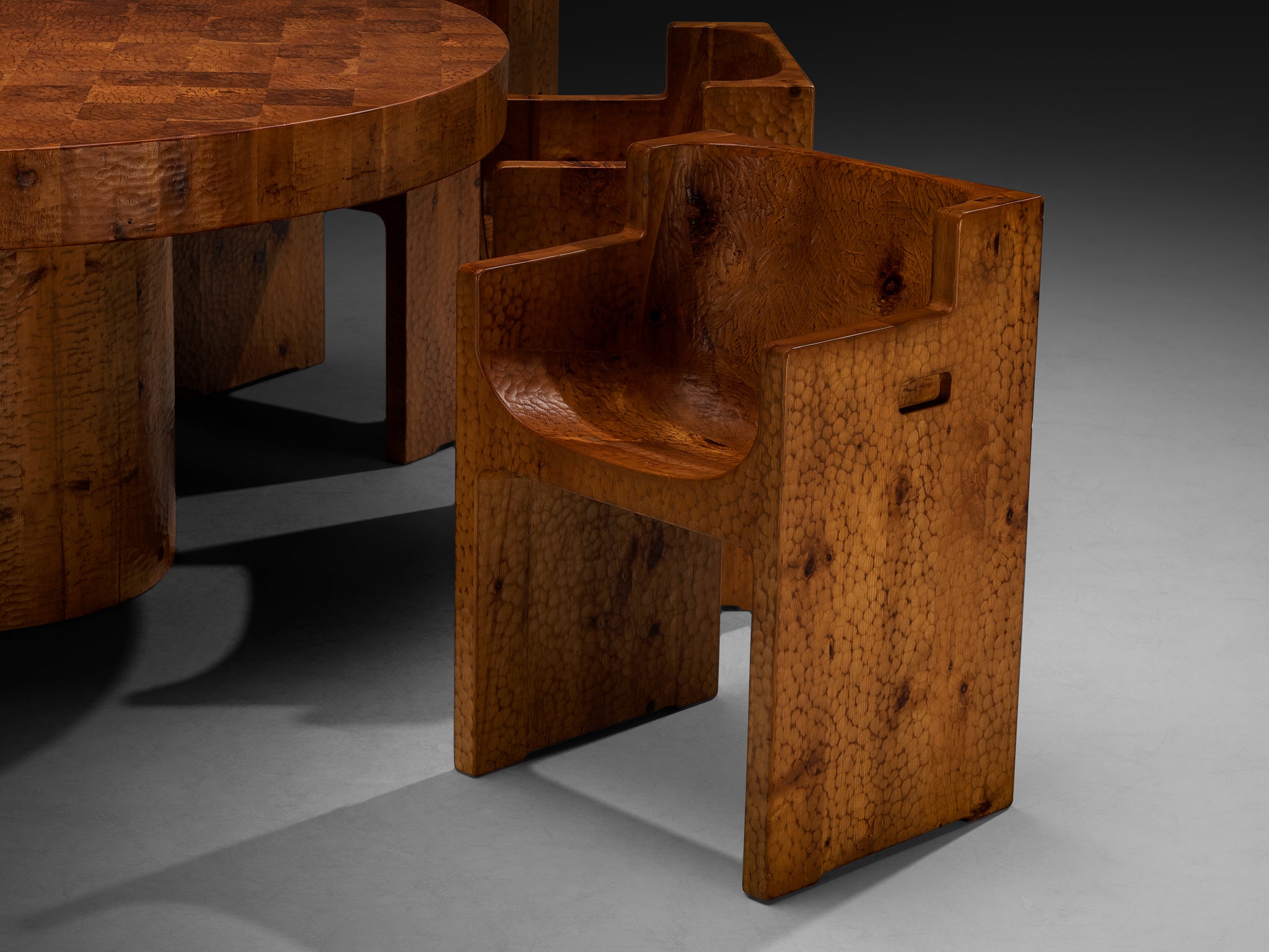 Giuseppe Rivadossi for Officina Rivadossi Dining Set with Armchairs and Round Table in Carved Pine