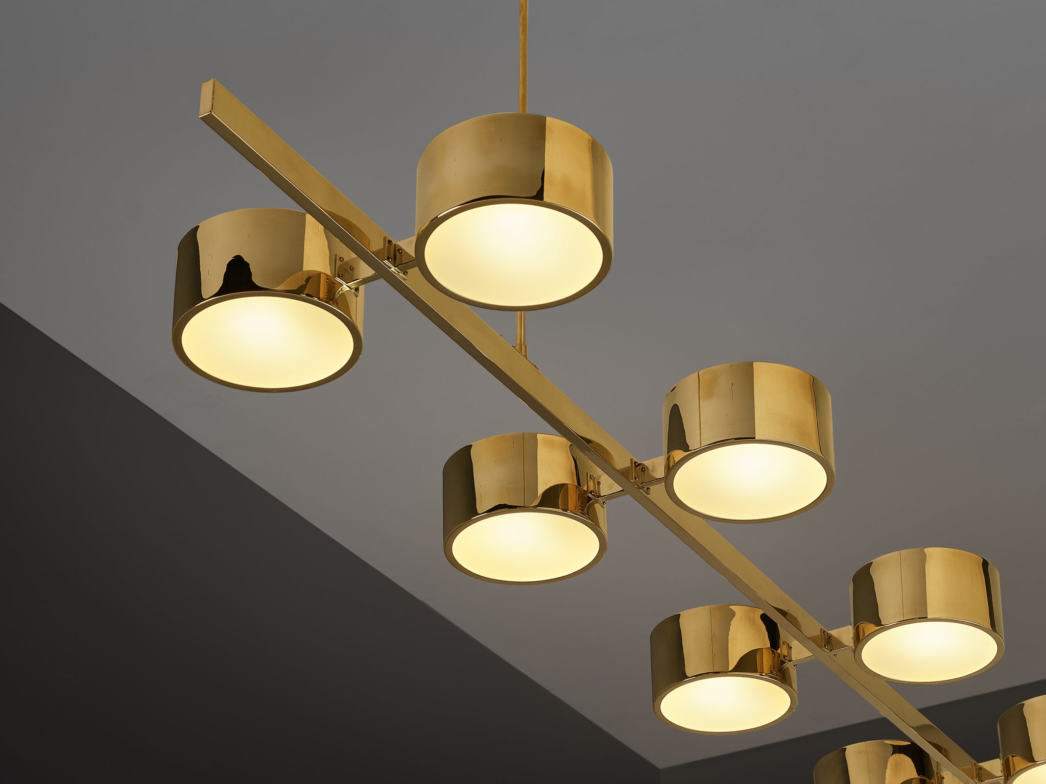 Hans-Agne Jakobsson 'T 261/12' Chandelier in Brass Lighting Morentz