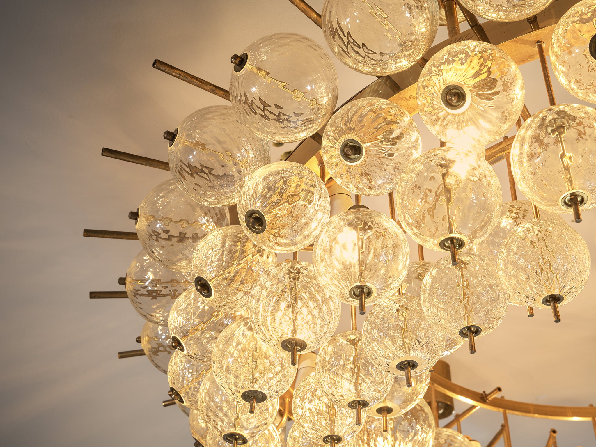 Grand Chandelier in Brass and Ribbed Glass Spheres 153cm/60in