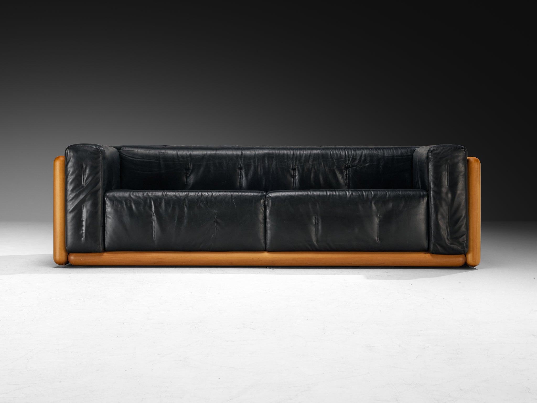 Carlo Scarpa for Simon 'Cornaro' Three-Seat Sofas in Black Leather Seating Morentz