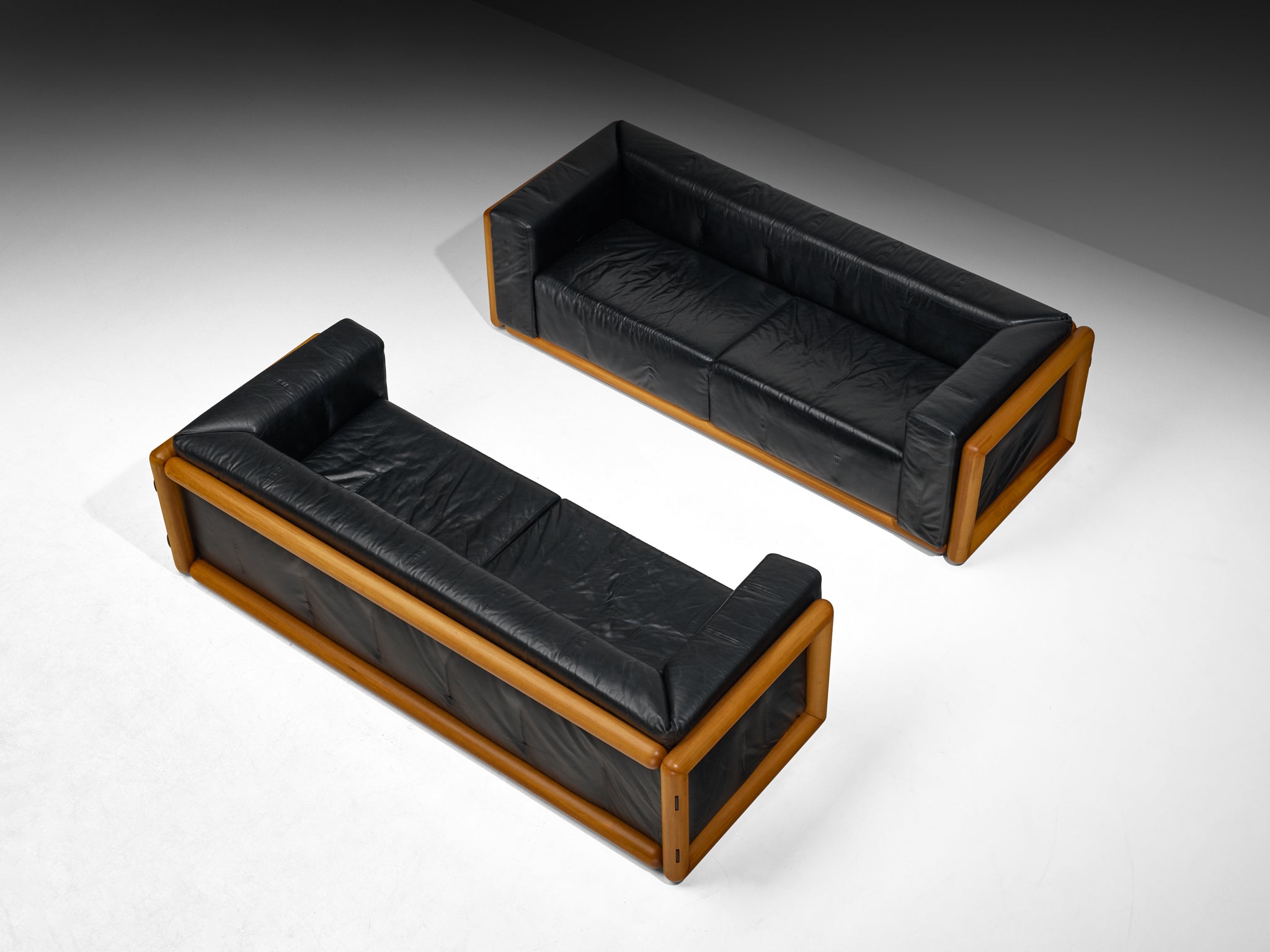 Carlo Scarpa for Simon 'Cornaro' Three-Seat Sofas in Black Leather Seating Morentz