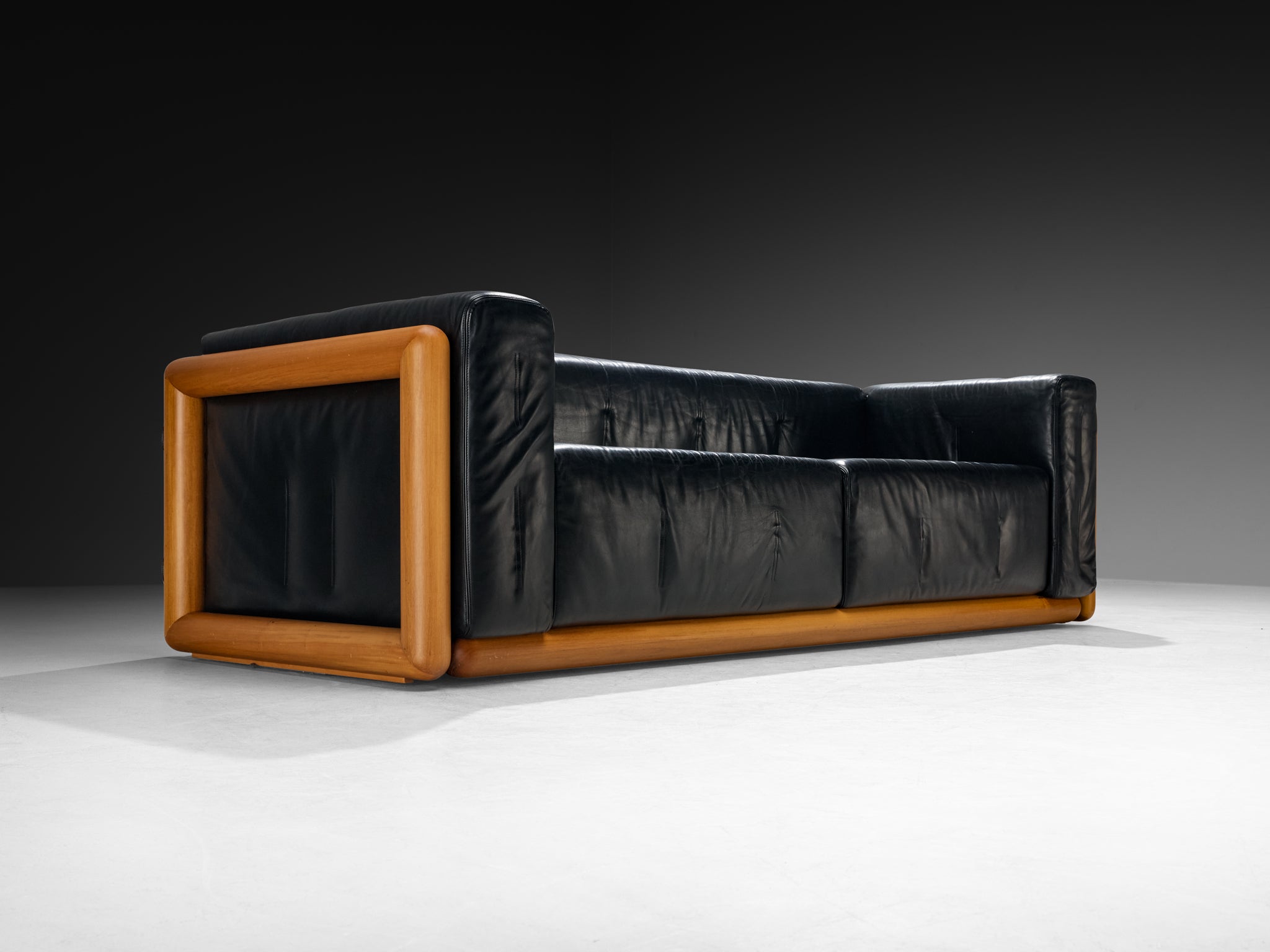 Carlo Scarpa for Simon 'Cornaro' Three-Seat Sofas in Black Leather Seating Morentz