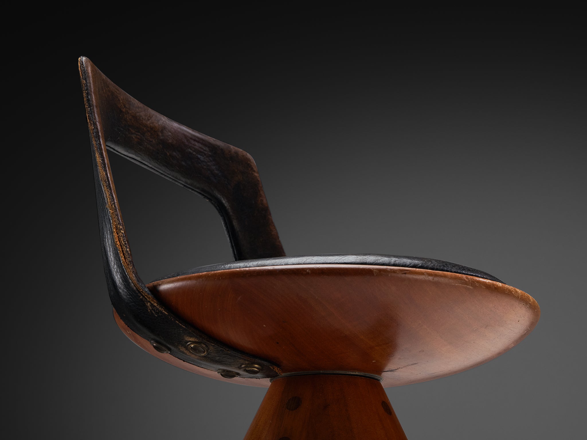 Tove & Edvard Kindt-Larsen Small Swivel Desk or Side Chair in Teak and Leather Seating Morentz