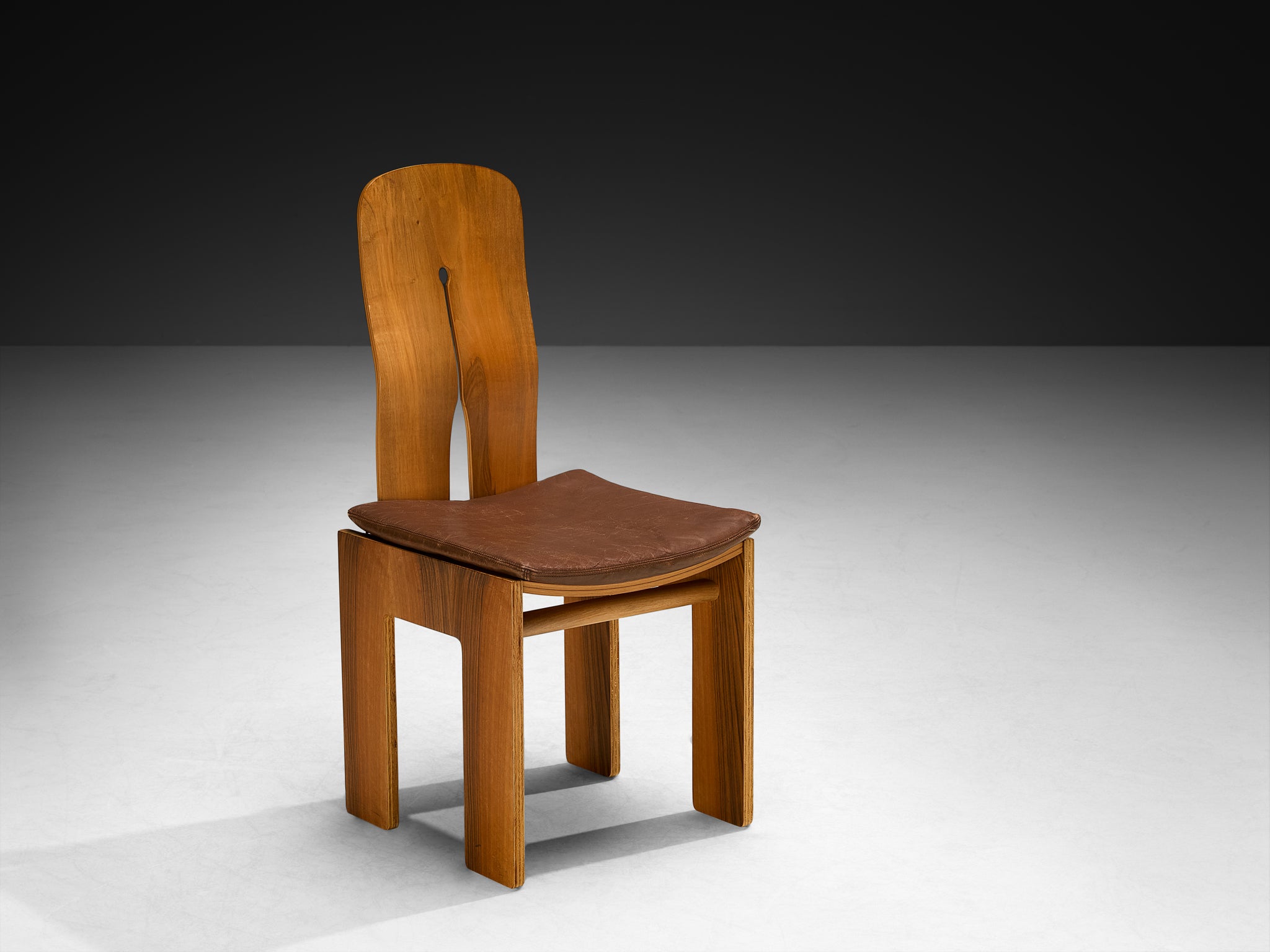 Carlo Scarpa for Bernini Set of Six Dining Chairs in Walnut and Brown Leather