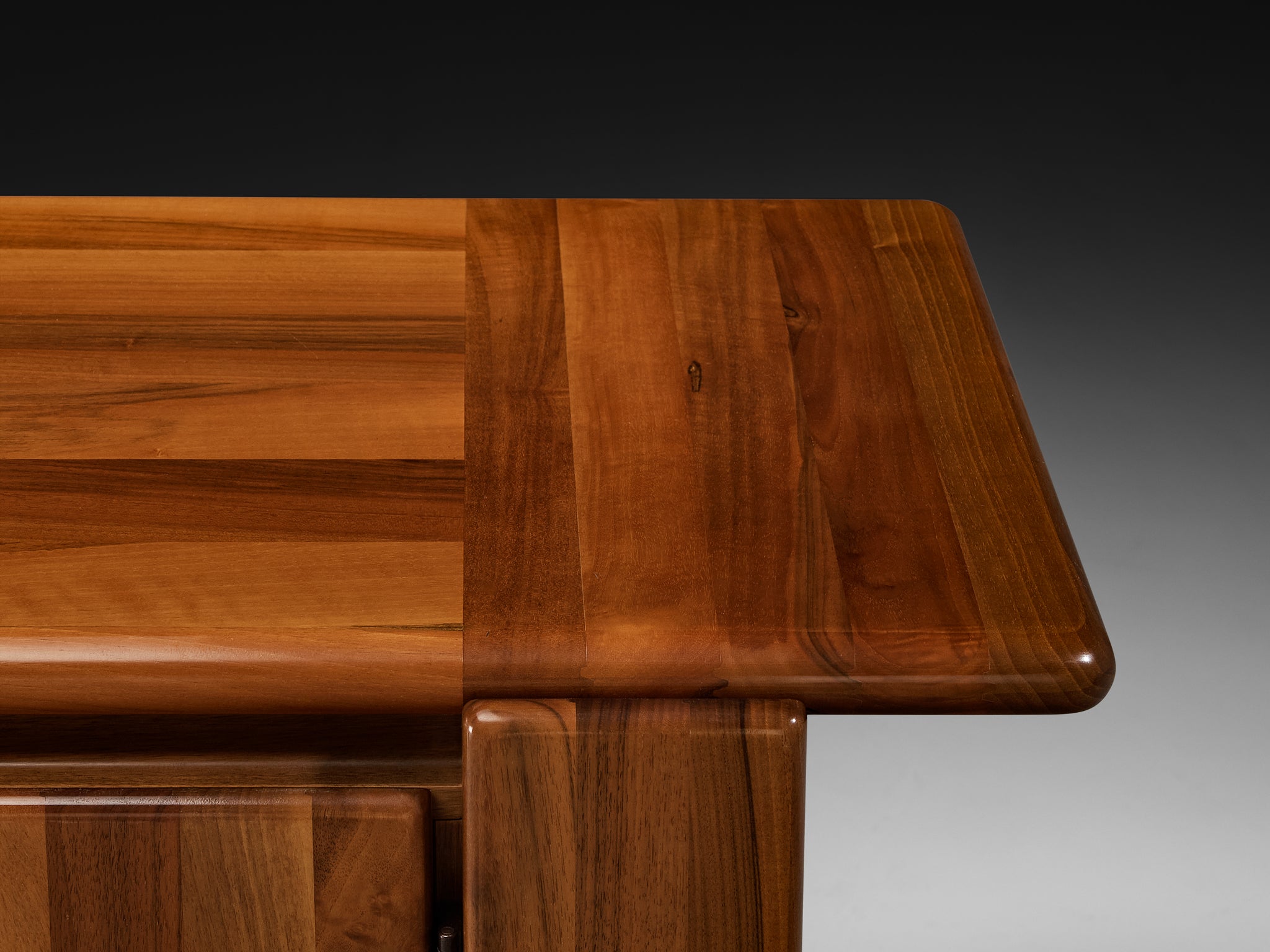 Mario Marenco for Mobil Girgi 'Sapporo' Sideboard in Walnut Case pieces and storage cabinets Morentz