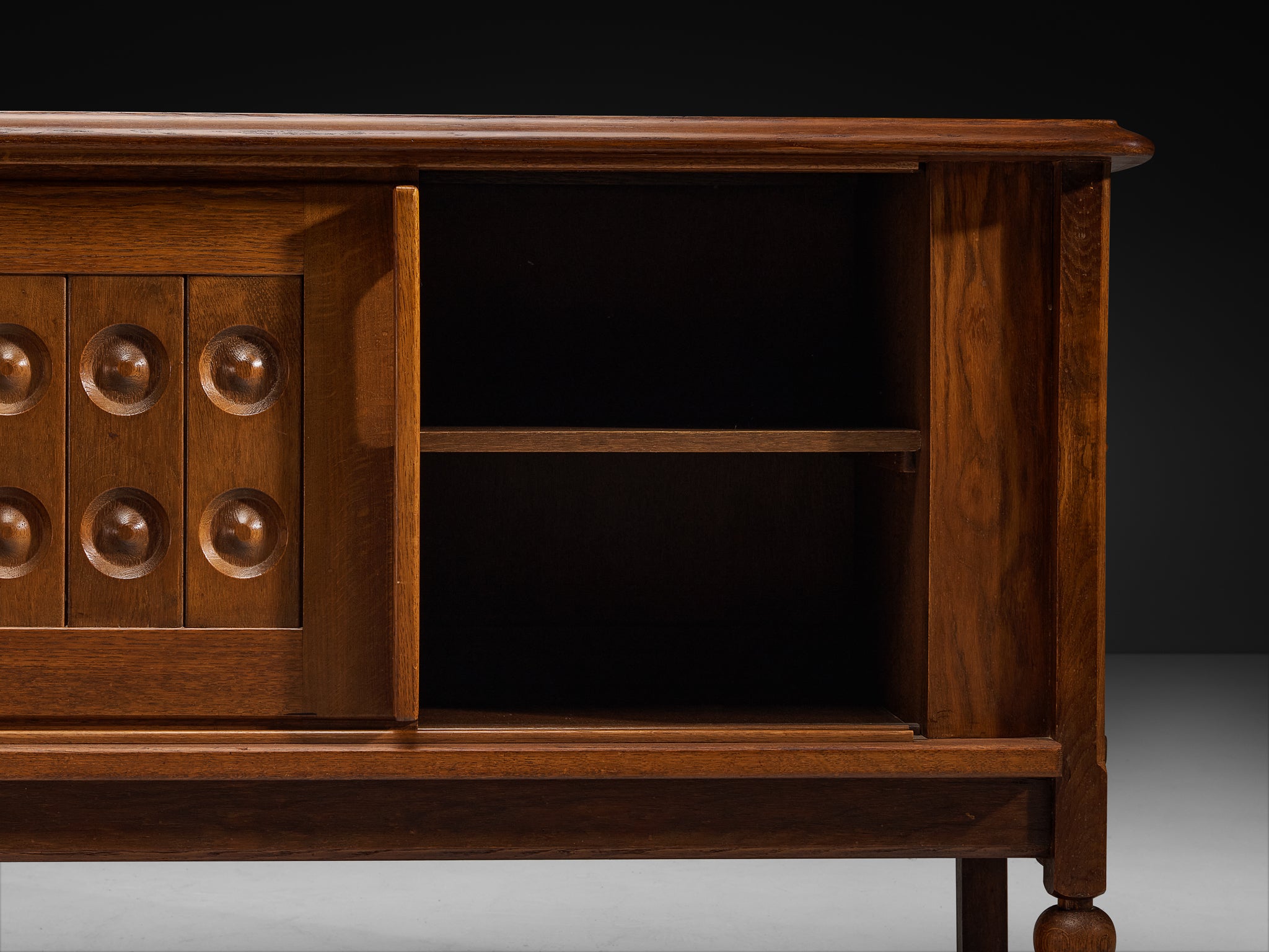 Guillerme et Chambron Sculptural Carved Sideboard in Solid Oak and Brass