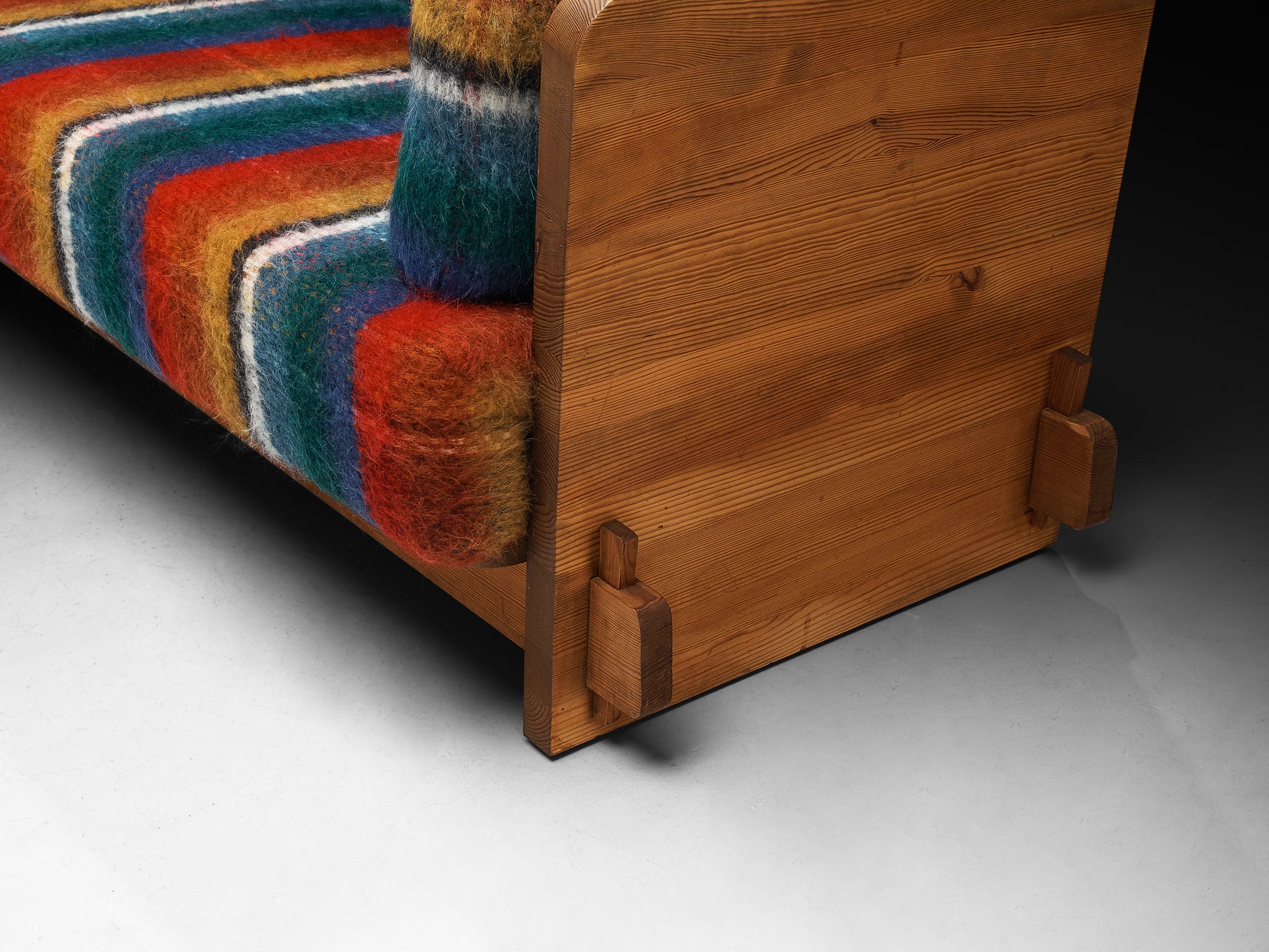 Axel Einar Hjorth for Nordiska Kompaniet 'Lovö' Sofa in Solid Pine and Wool Seating Morentz