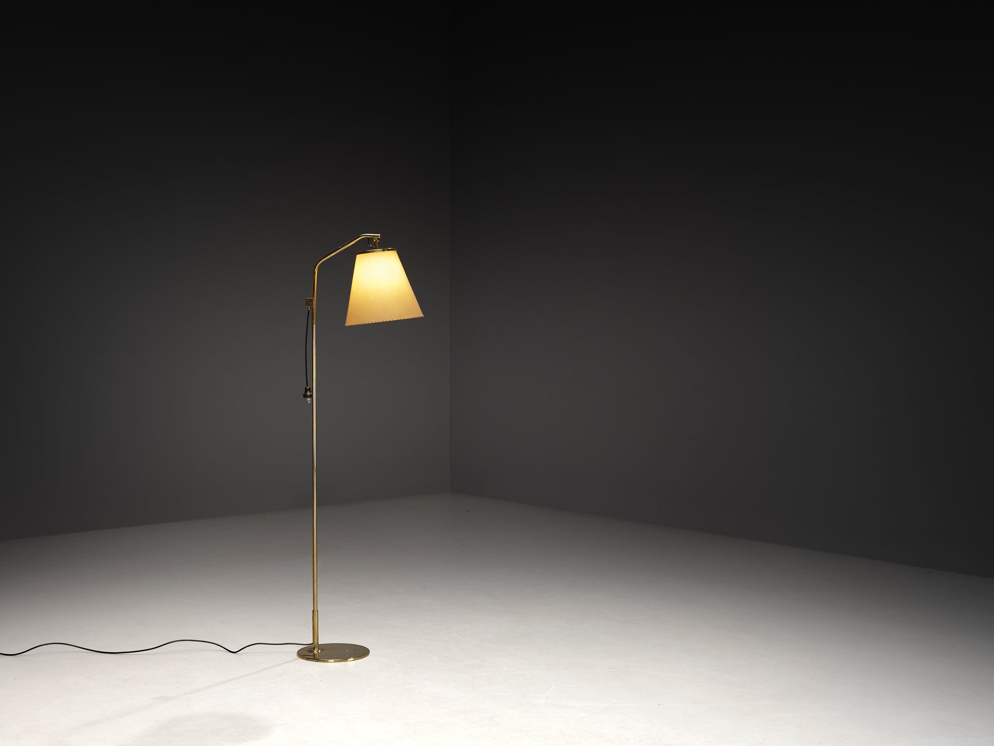Early Paavo Tynell for Taito Oy '9613' Floor Lamp in Brass Lighting Morentz
