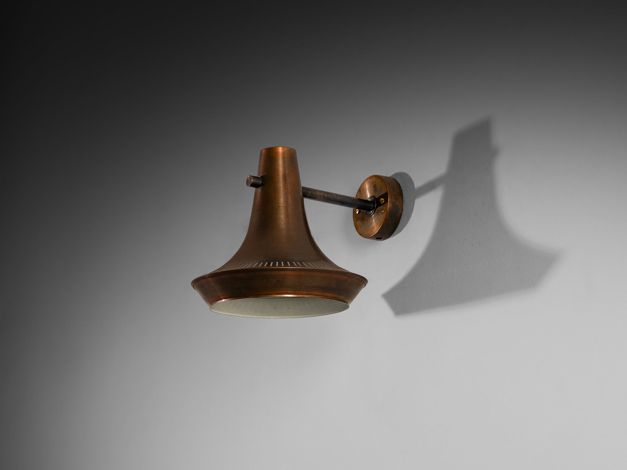 Scandinavian Wall Light in Patinated Copper Lighting Morentz