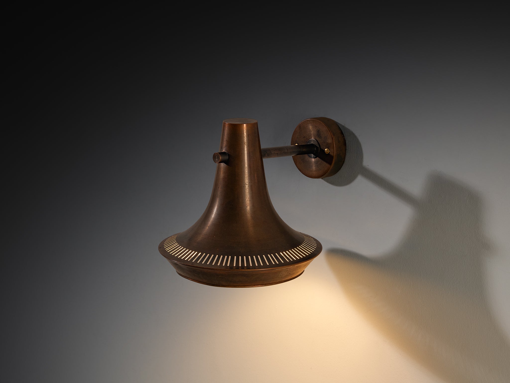 Scandinavian Wall Light in Patinated Copper Lighting Morentz
