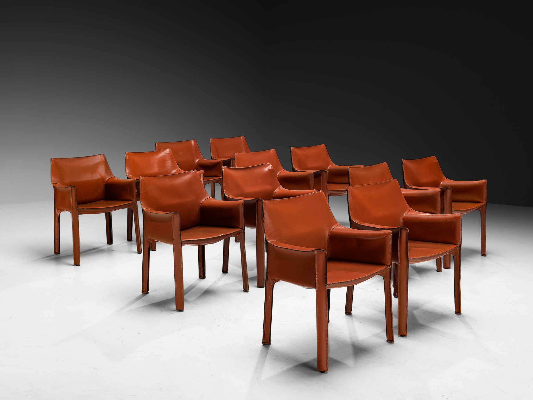 Mario Bellini for Cassina Set of Twelve 'CAB 413' Dining Chairs in Leather Seating Morentz