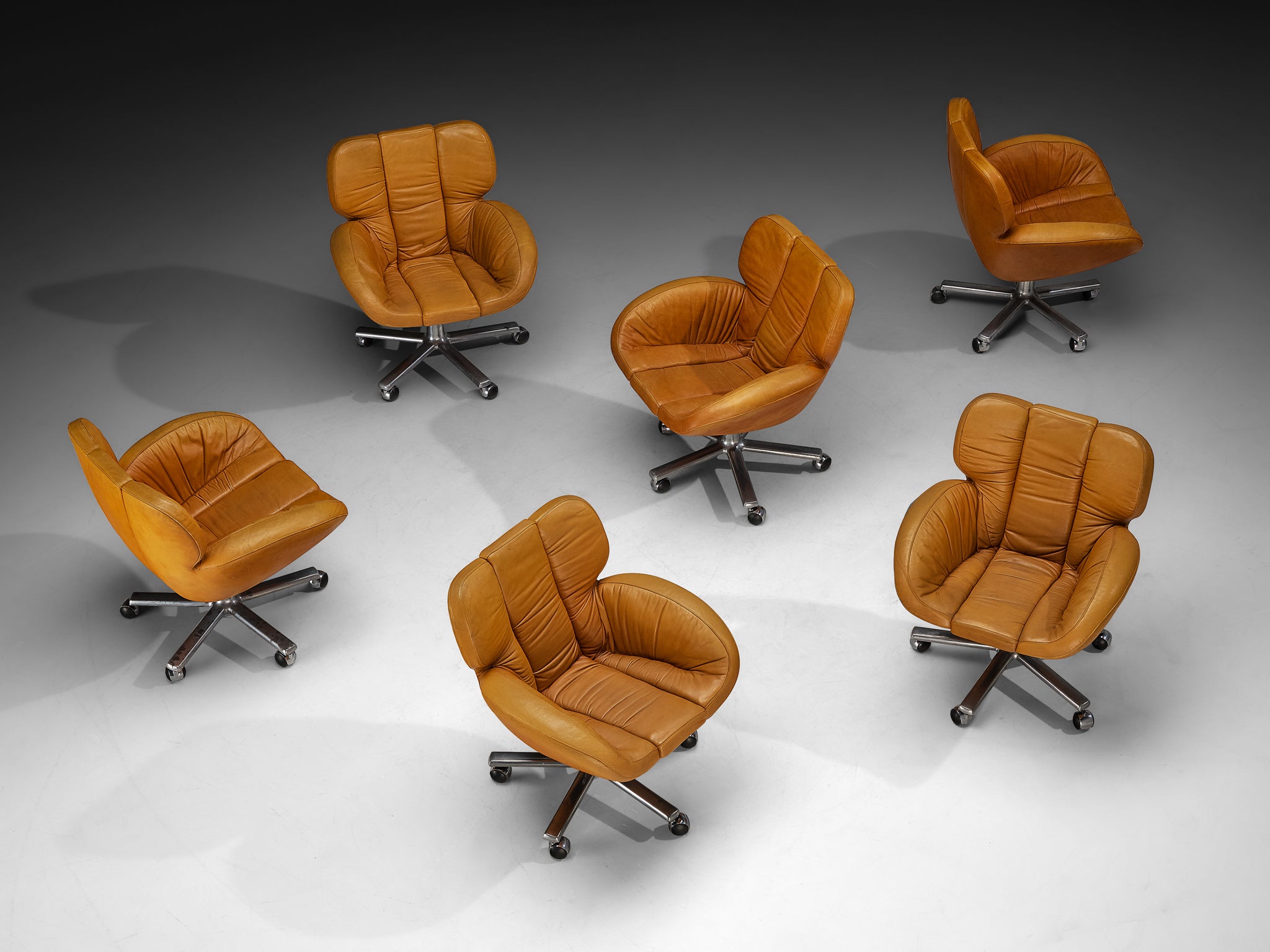 Postmodern Italian Set of Six Conference Chairs in Cognac Leather and Aluminum Seating Morentz