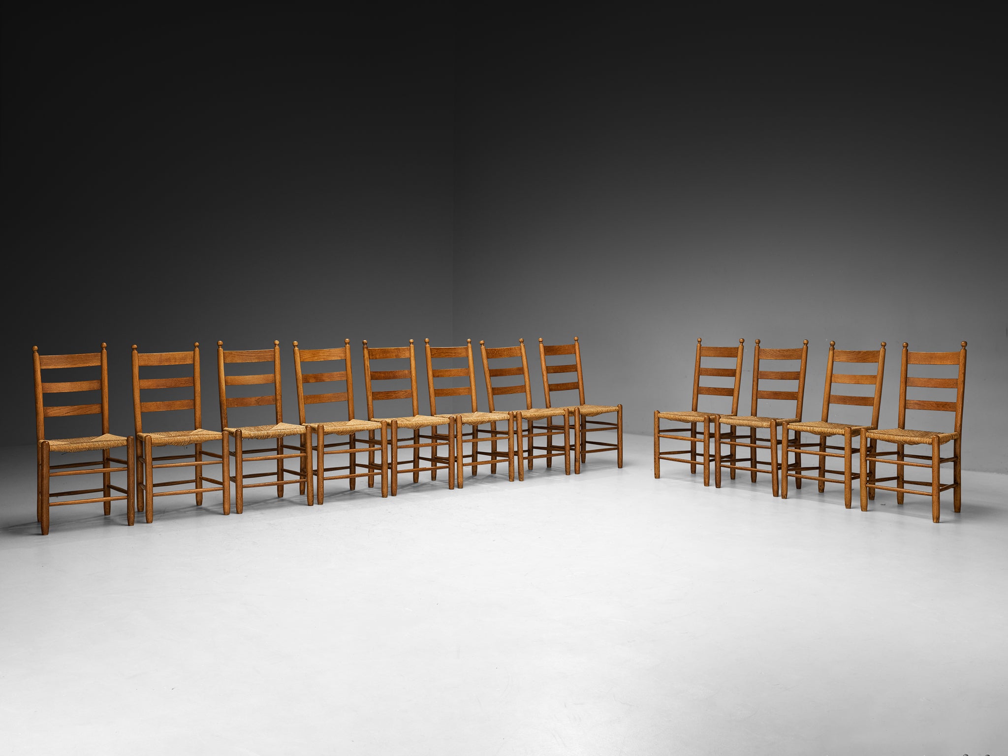 Rustic Set of Twelve Dining Chairs in Solid Oak and Straw Seating Morentz