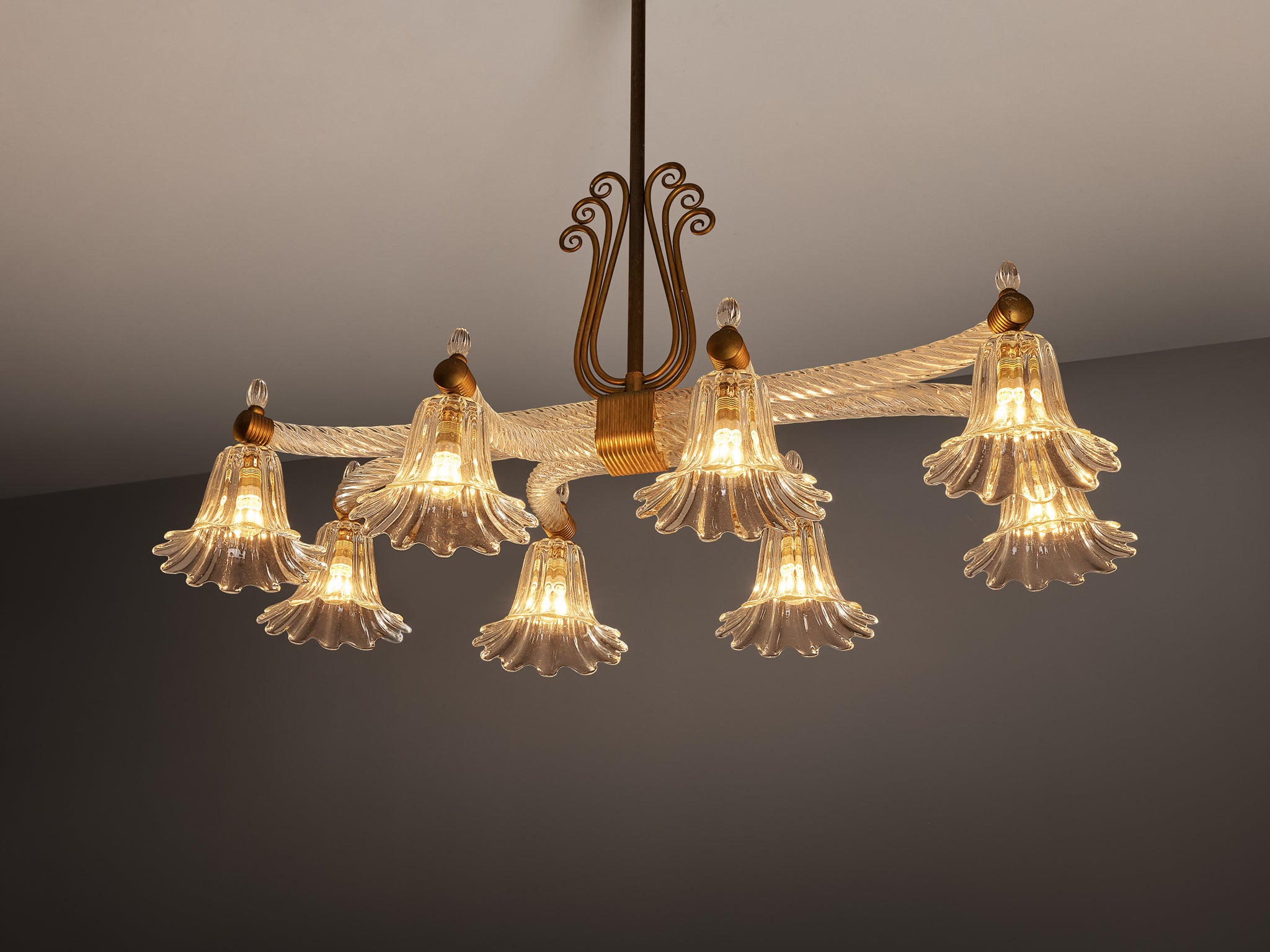 Barovier & Toso Large Italian Chandelier in Crystal Glass and Brass Lighting Morentz