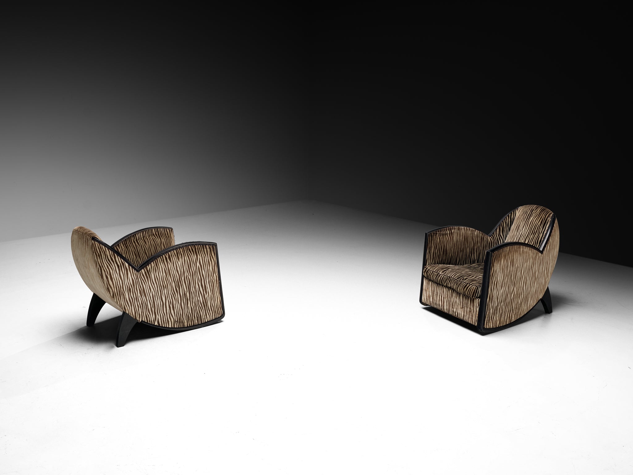 Levitan Décoration Pair of French Art Deco Lounge Chairs Seating Morentz