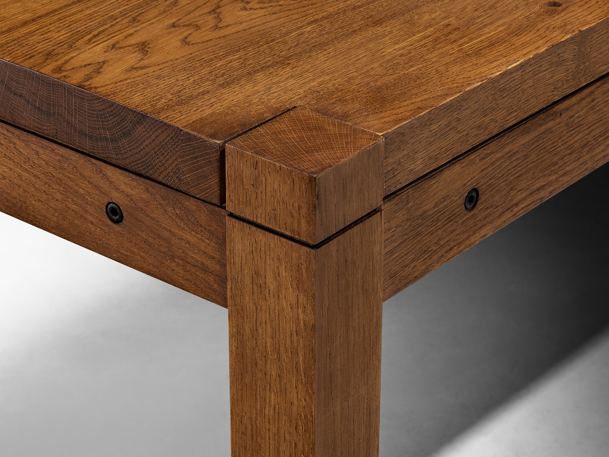 Italian Mid-Century Modernist Dining Table in Oak Tables Morentz