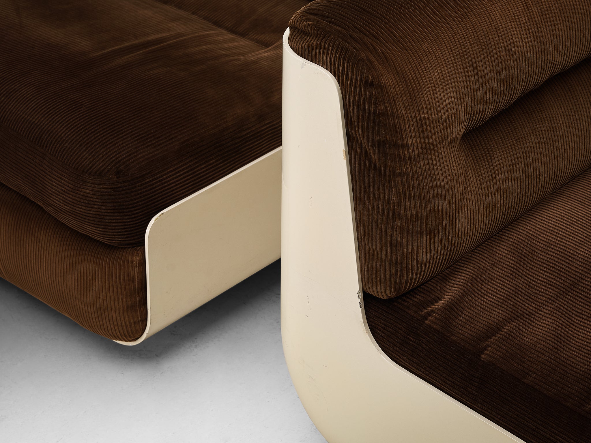 Rodolfo Bonetto and Giotto Stoppino for Tarlisio Pair of 'Bossa' Lounge Chairs in Fiberglass Seating Morentz