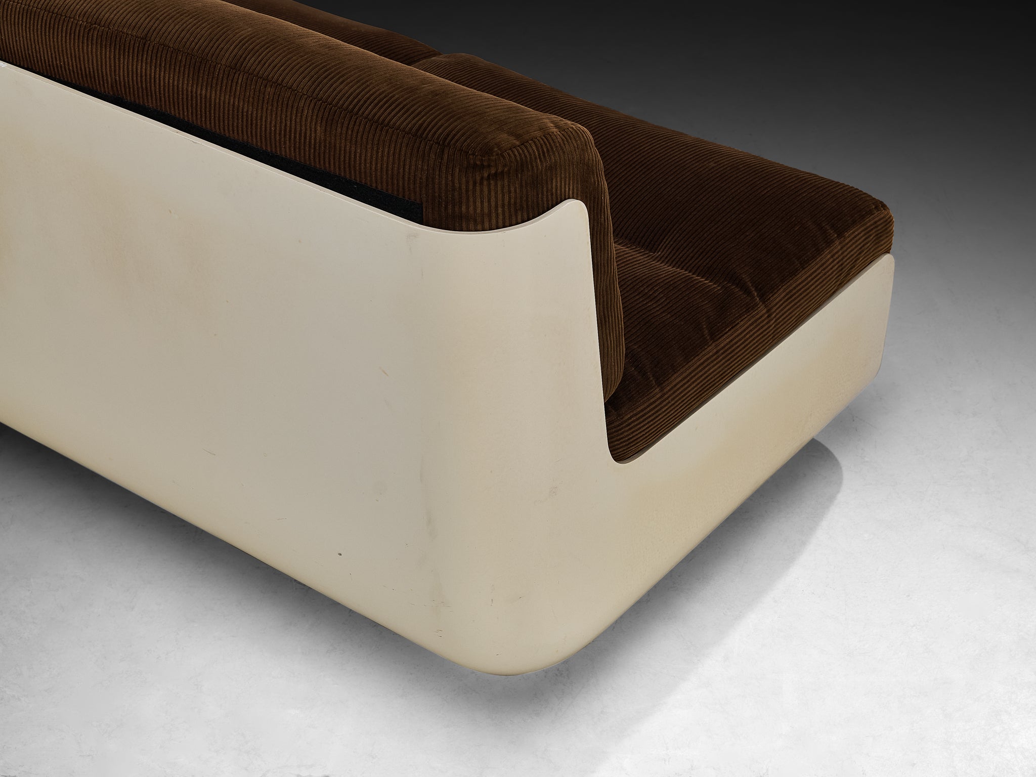 Rare Rodolfo Bonetto and Giotto Stoppino for Tarlisio 'Bossa' Sofa in Fiberglass and Brown Corduroy Seating Morentz