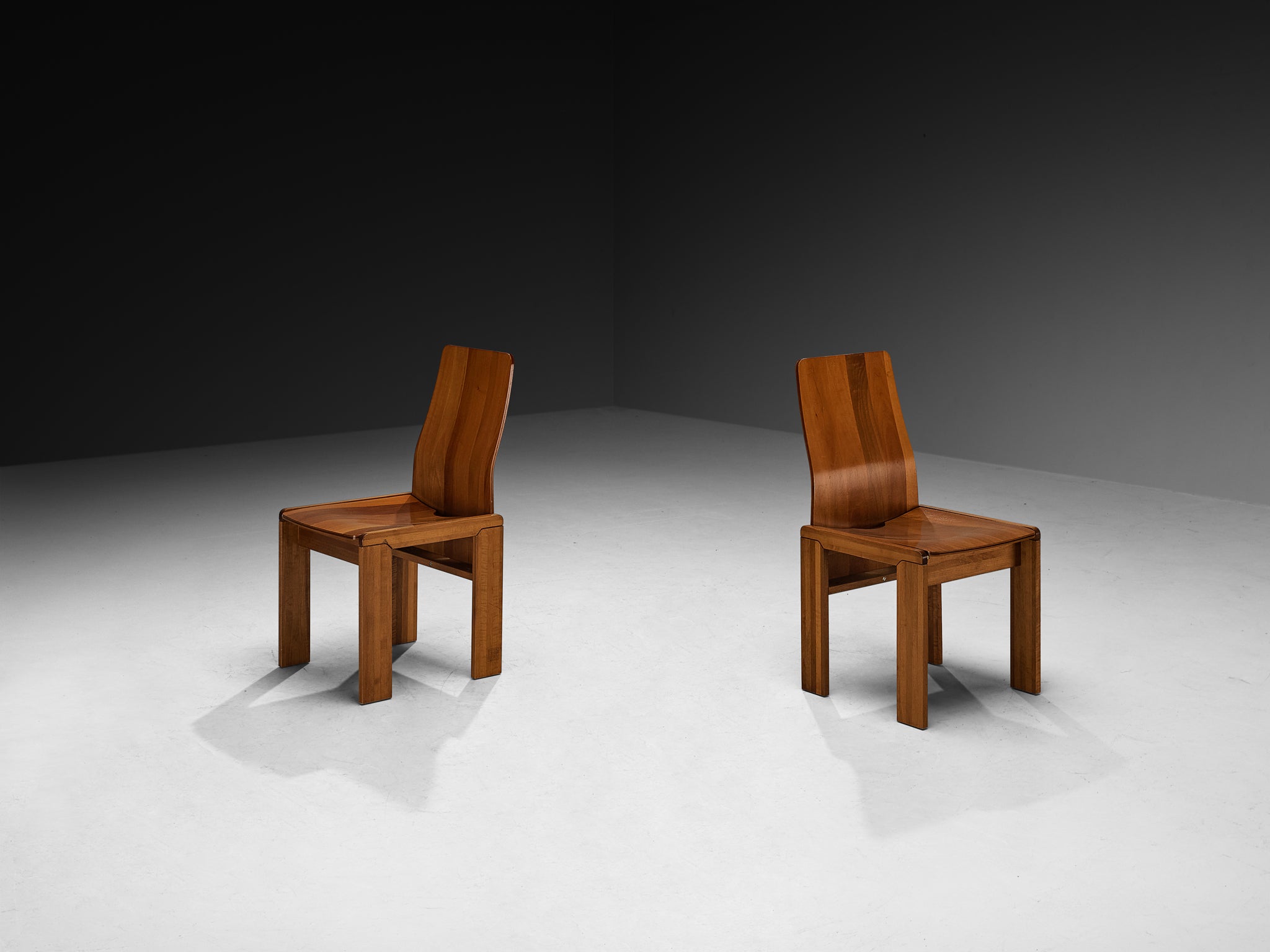 Italian Post-Modern Set of Six Dining Chairs in Walnut Wood Seating Morentz