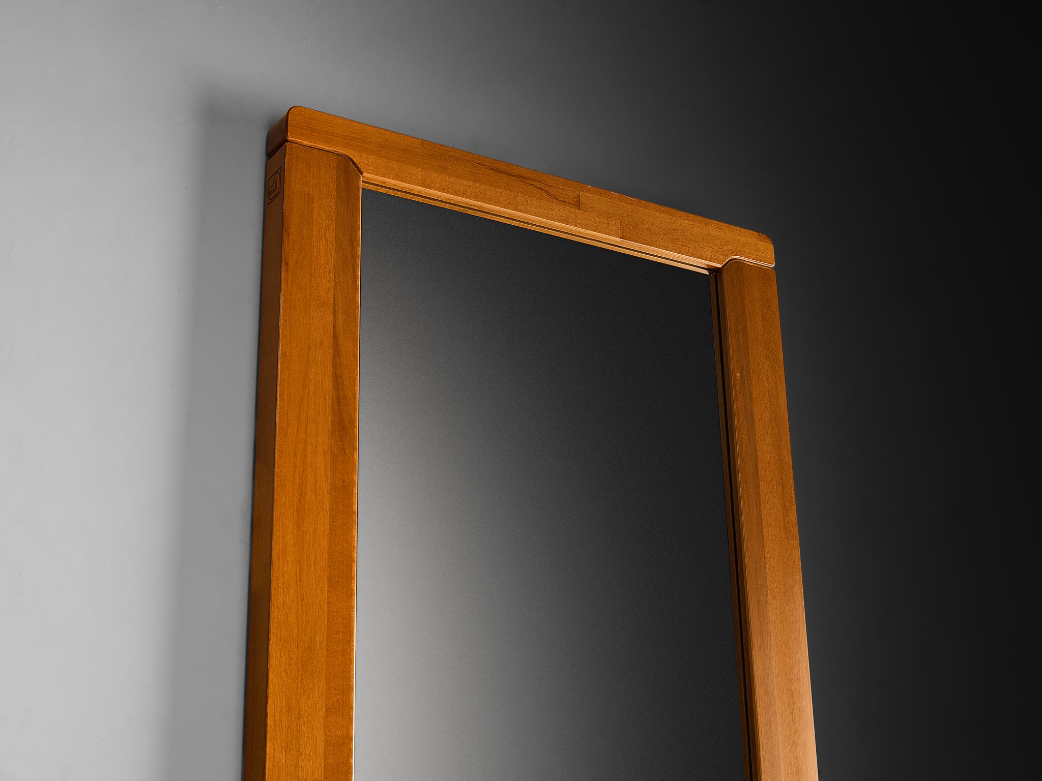 Post-Modern Italian Wall Mirror in Walnut Mirrors Morentz