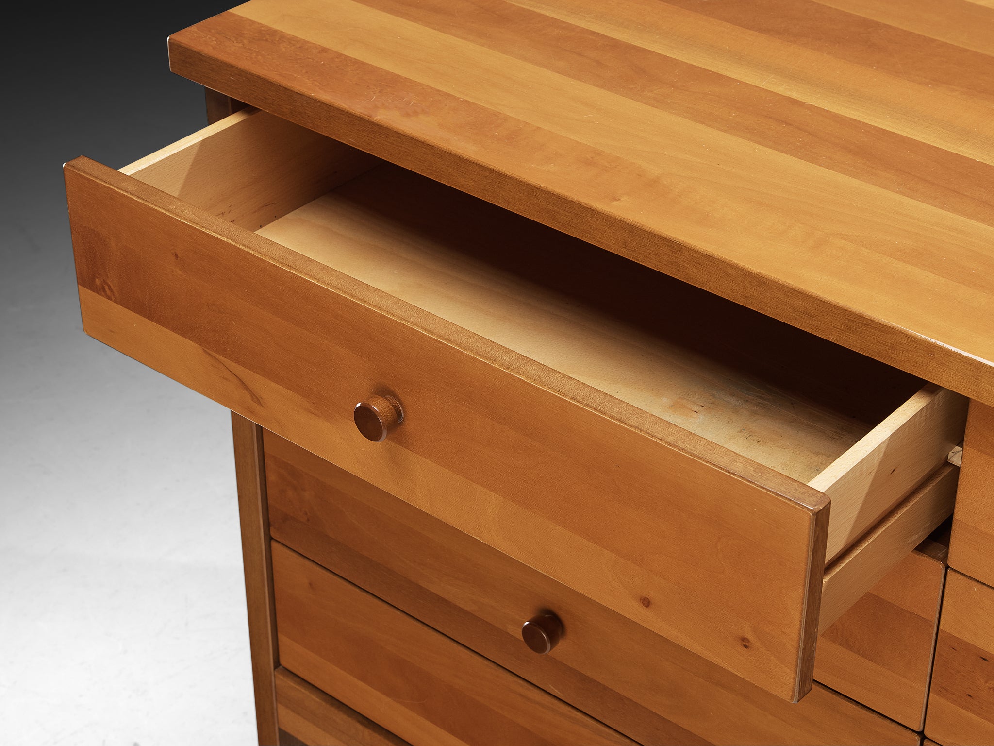 Italian Post-Modern Chest of Drawers in Cherry Wood Case pieces and storage cabinets Morentz