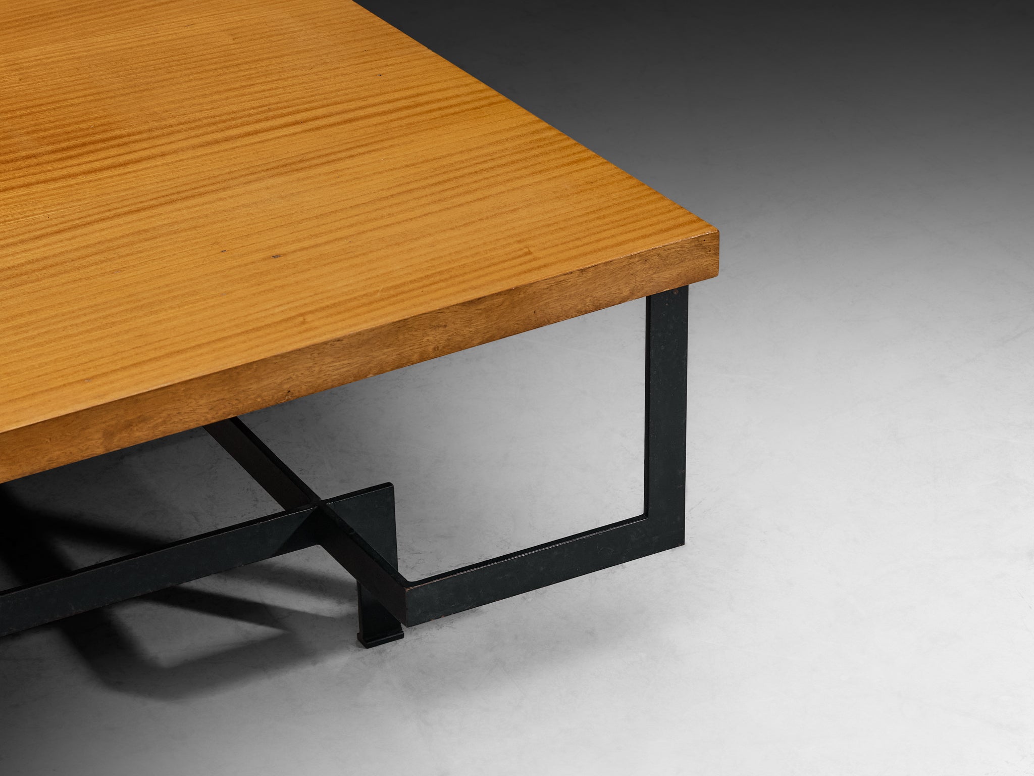 Modernist Italian Coffee Table in Mahogany Wood and Lacquered Steel Tables Morentz