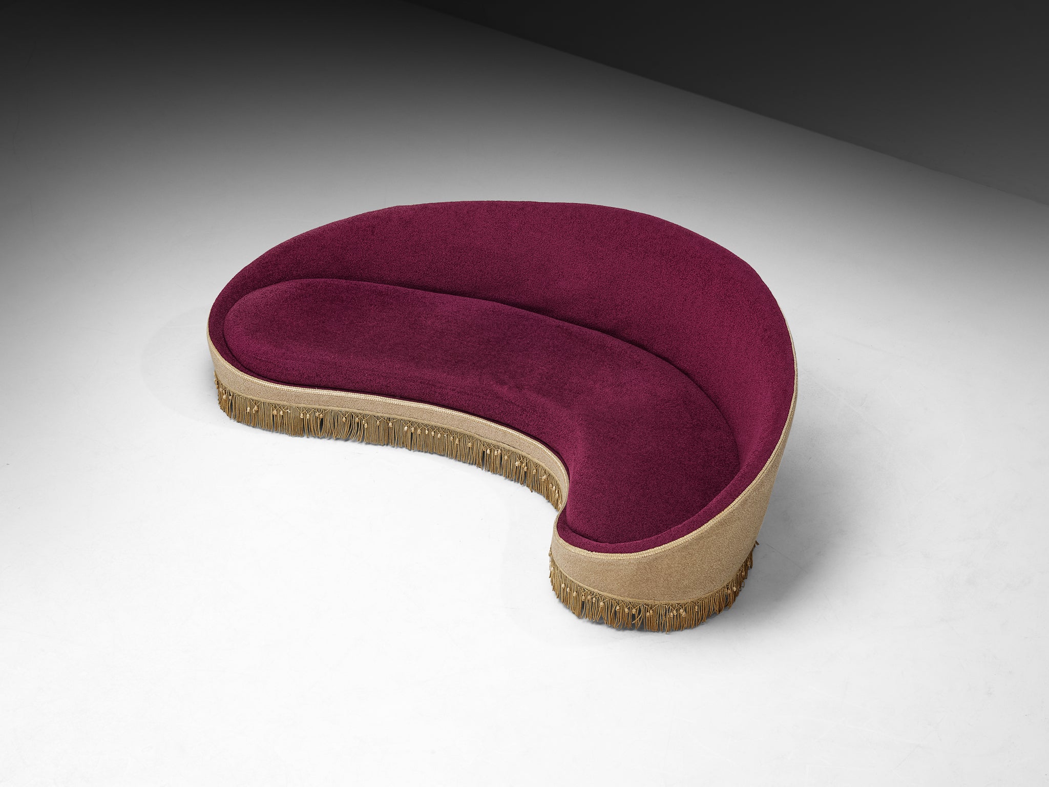 Italian Mid-Century Modern Curved Sofa Seating Morentz