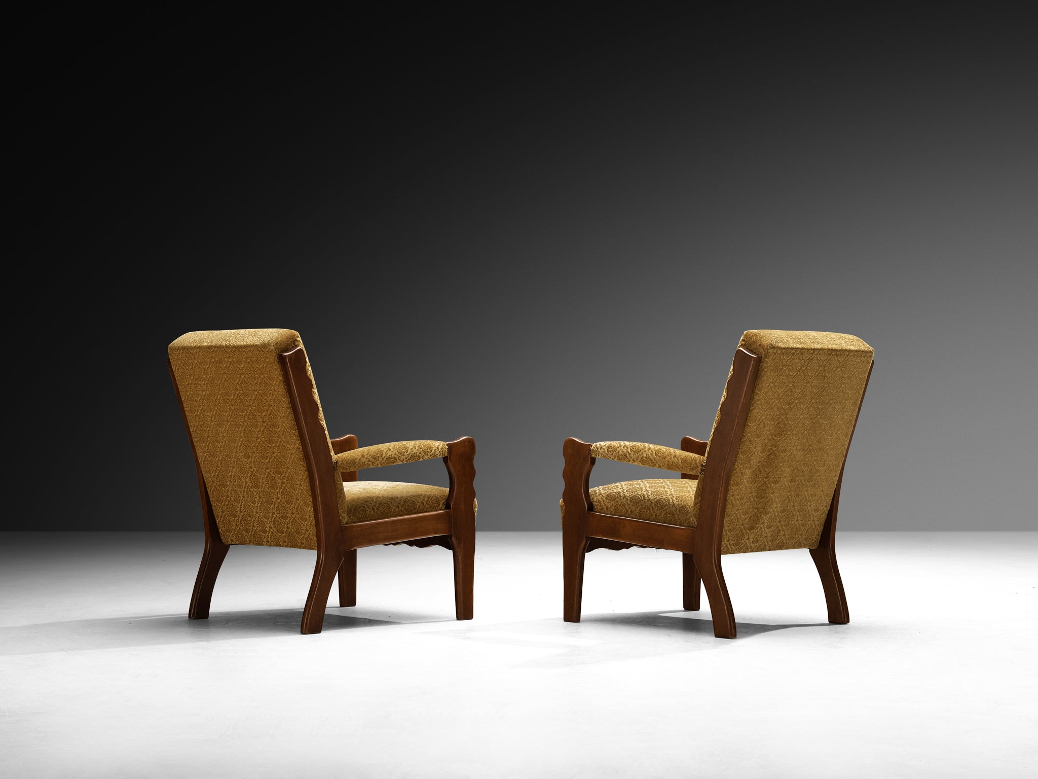 Pair of Lounge Chairs with Curved Front Legs in Oak and Fabric 1940s Seating Morentz