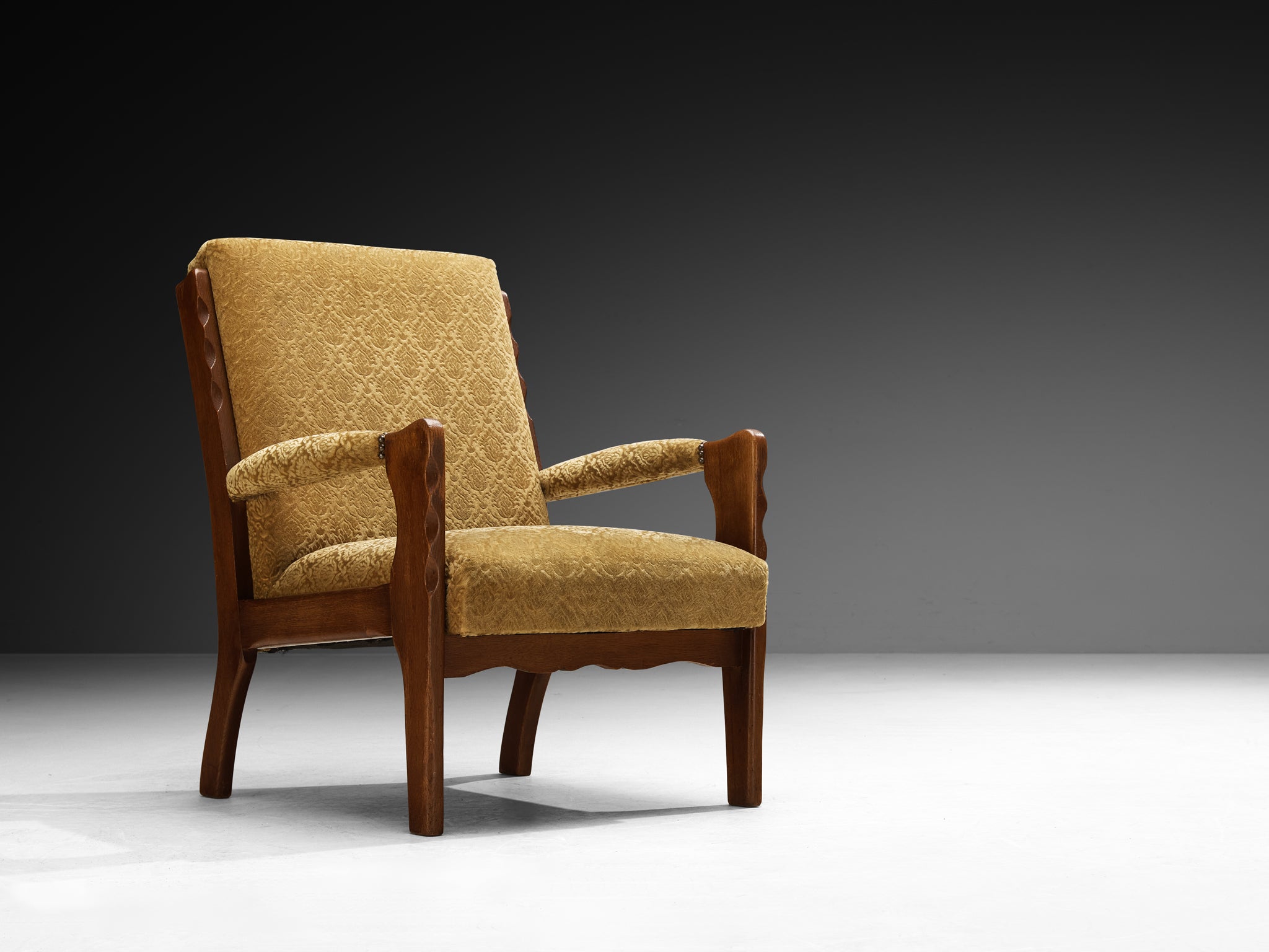Pair of Lounge Chairs with Curved Front Legs in Oak and Fabric 1940s Seating Morentz