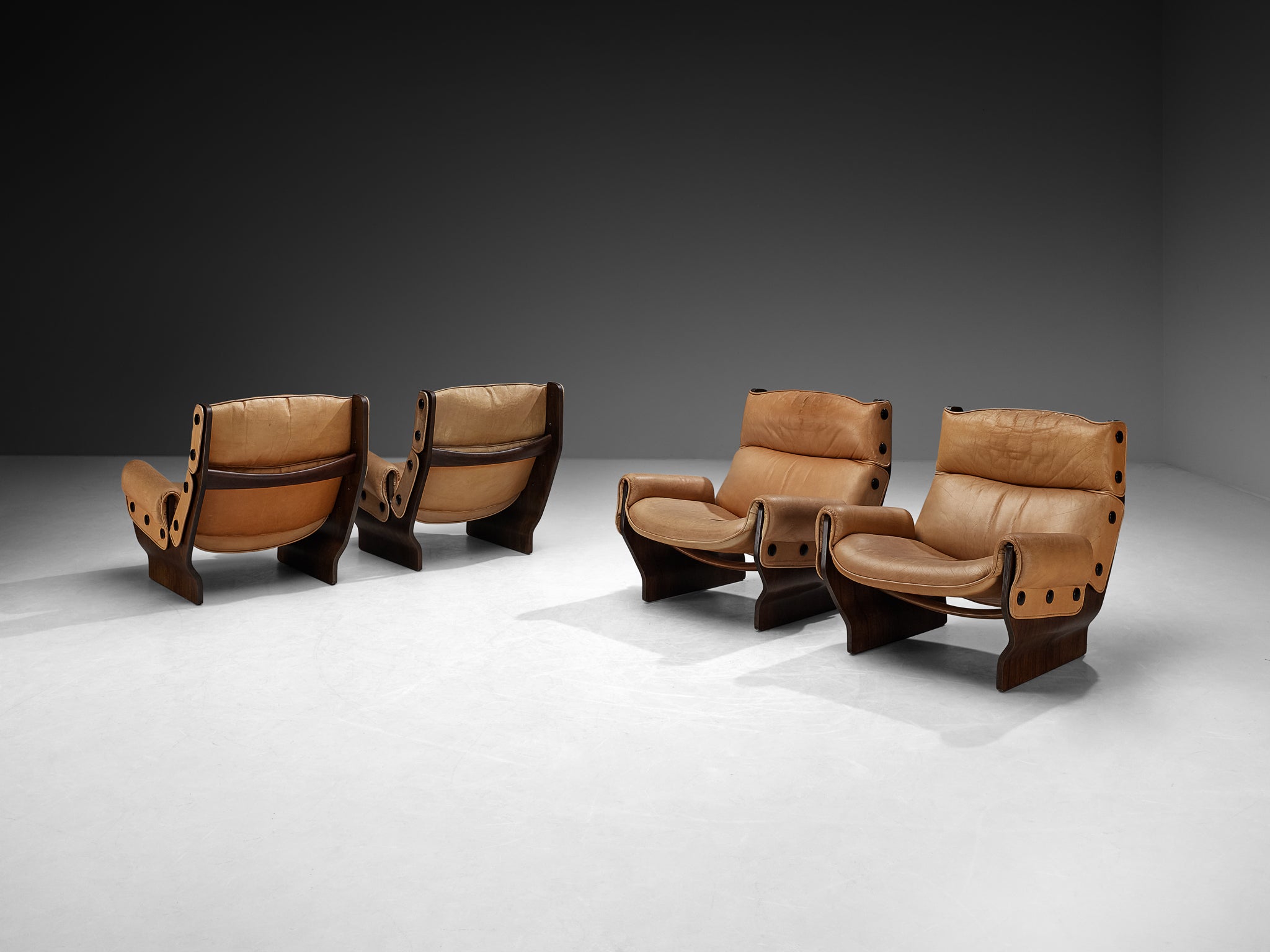 Osvaldo Borsani for Tecno 'Canada' Lounge Chairs in Cognac Brown Leather and Wood Seating Morentz