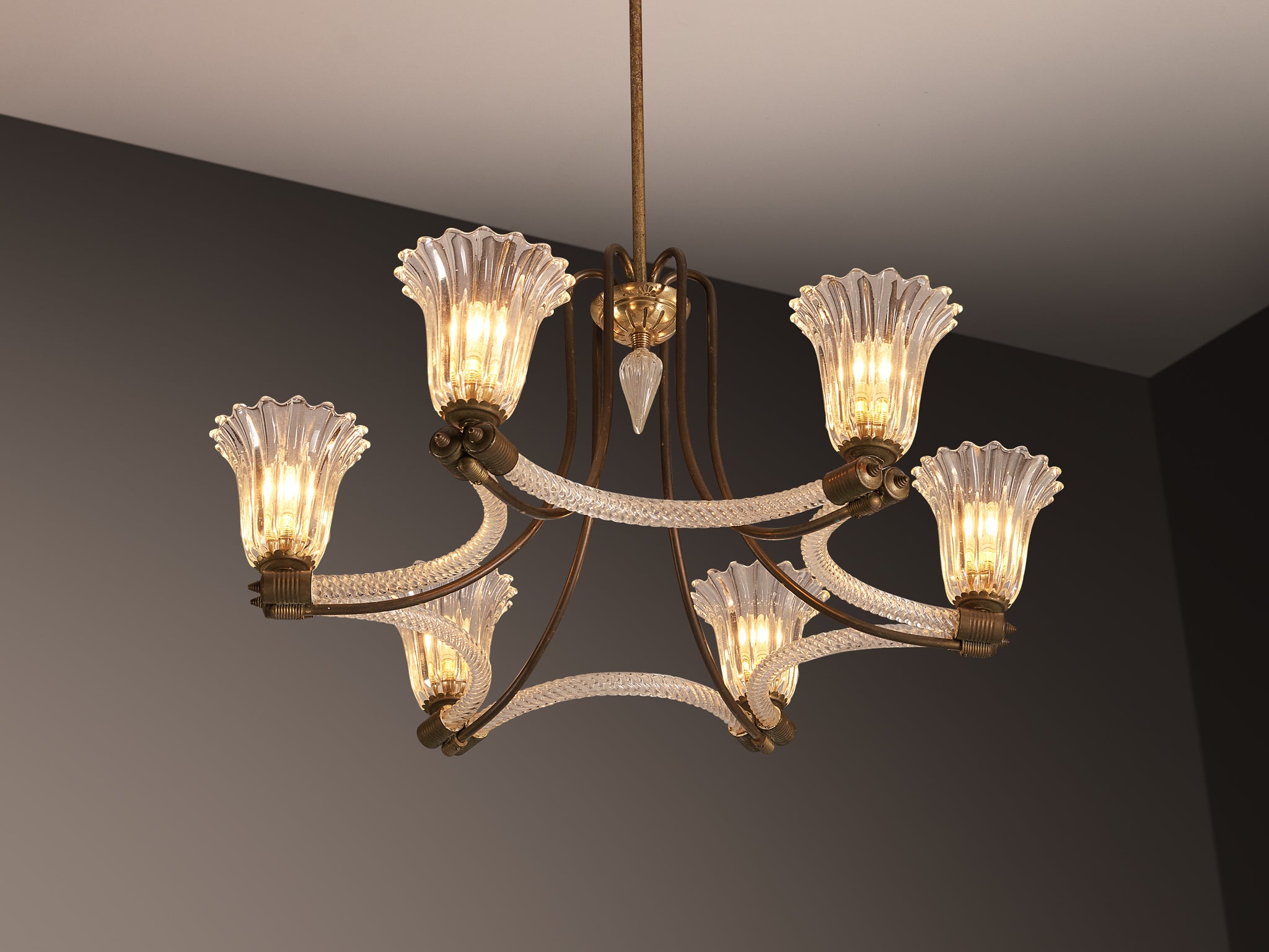 Italian Art Deco Chandelier in Glass and Brass with Flower-Shaped Shades Lighting Morentz