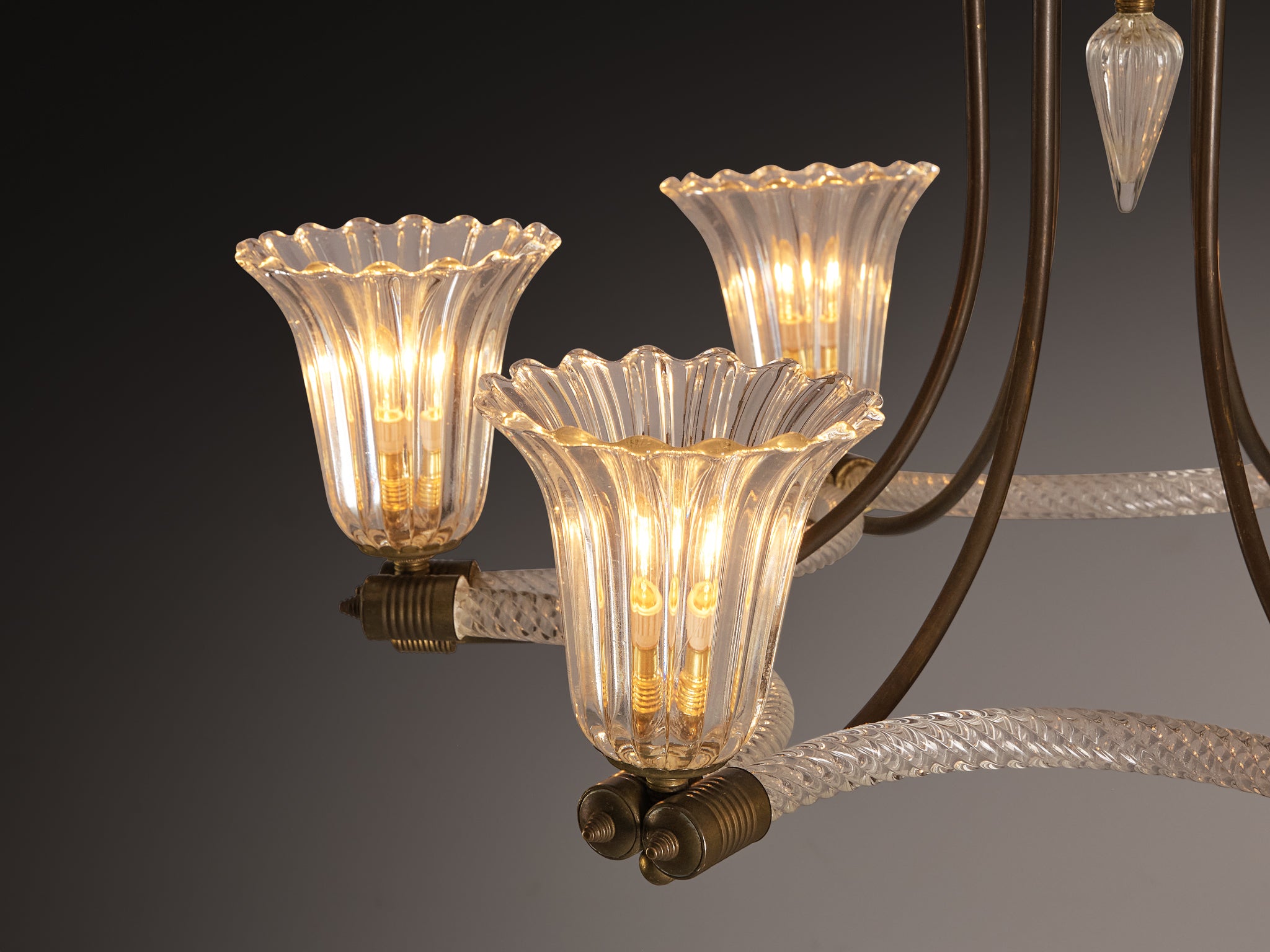 Italian Art Deco Chandelier in Glass and Brass with Flower-Shaped Shades Lighting Morentz